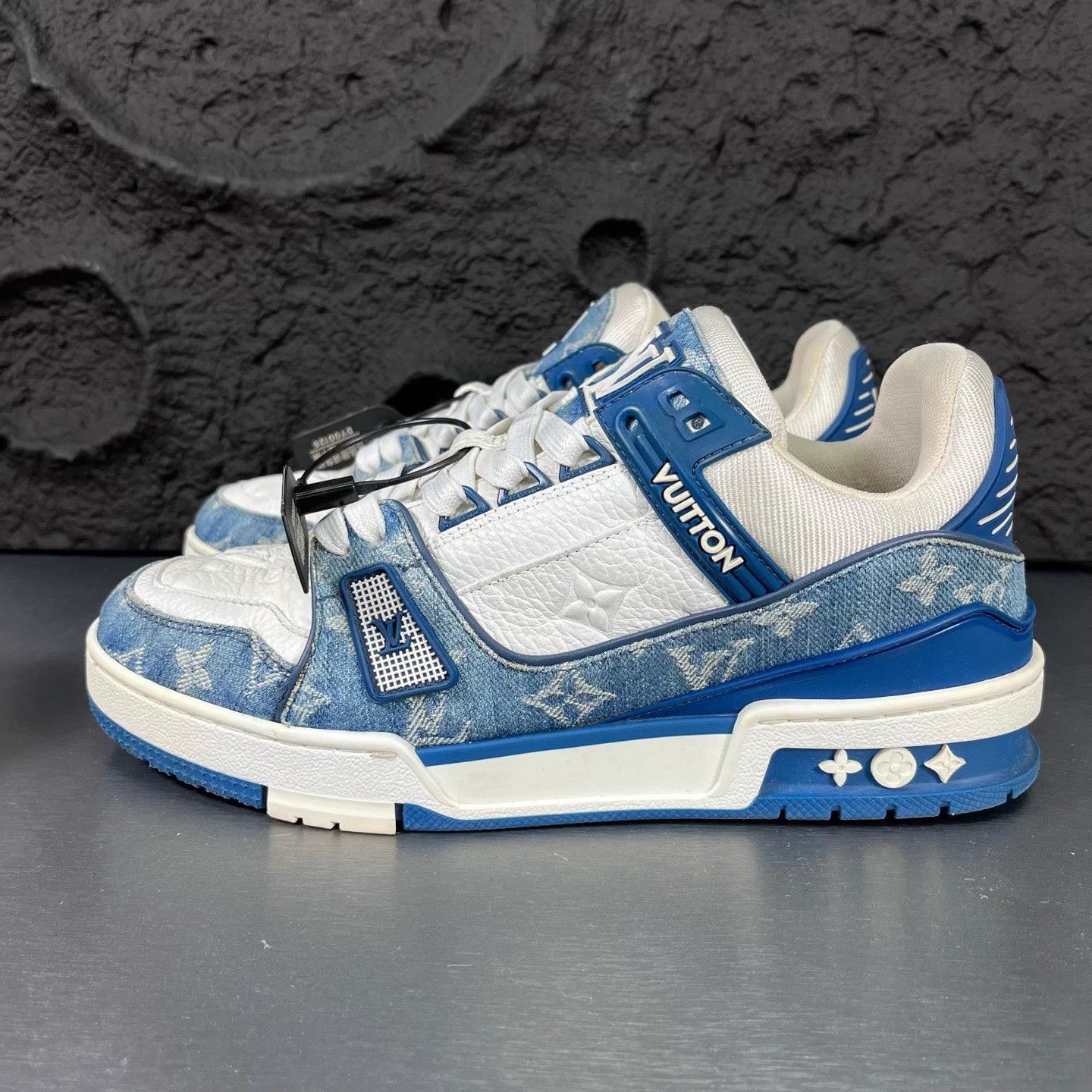 Louis Vuitton LV Trainer Blue White Denim UK5.5 95 New Minor Sole Wear Size US 5.5 / IT 35.5 - 3 Thumbnail