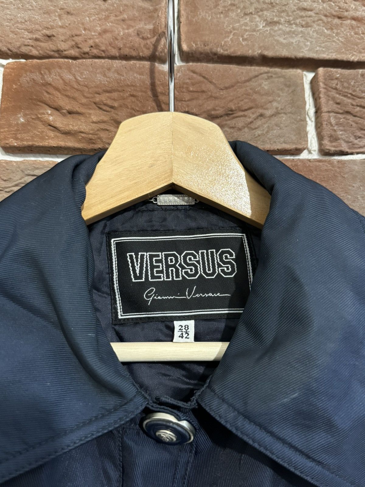 Versace 90s Gianni VERSACE Versus COUTURE Nylon Coat Jacket 42 Navy Size M / US 6-8 / IT 42-44 - 3 Thumbnail
