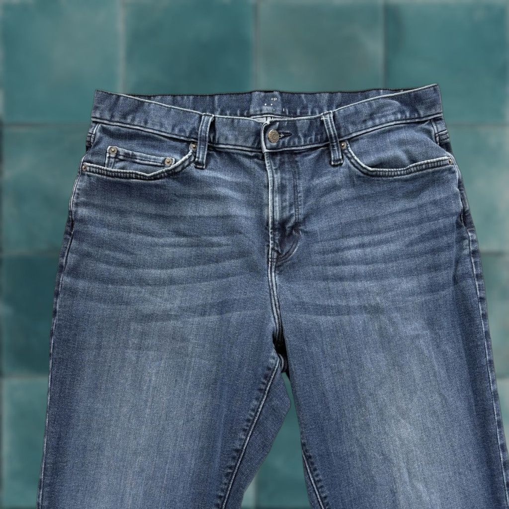 Banana Republic Banana Republic Travel Jeans Mens 36x30 Blue Athletic Taper Stretch Denim Pants Size US 36 / EU 52 - 1 Thumbnail