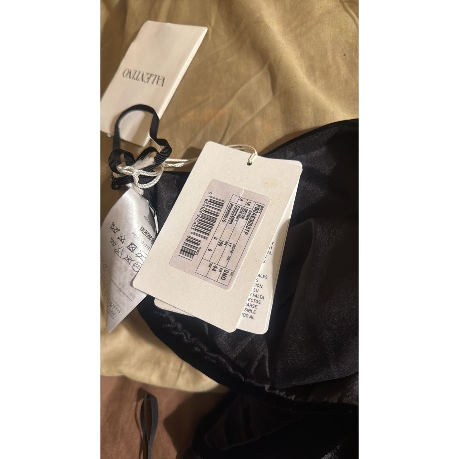 Valentino Valentino Velvet Halter Crop Top Black Size 10 Size M / US 6-8 / IT 42-44 - 5 Thumbnail