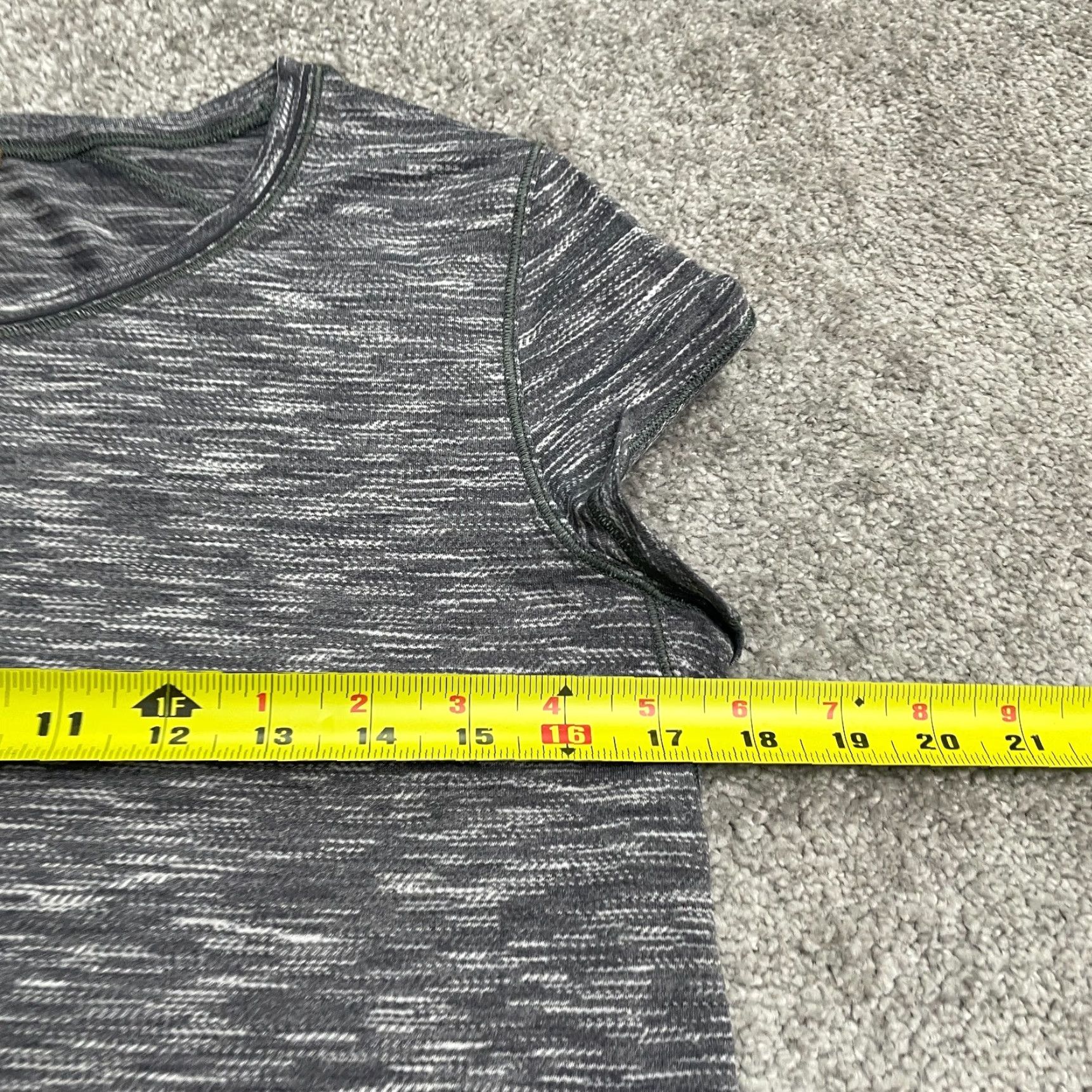 Lululemon Lululemon T-Shirt Womens 6 Heather Gray Round Neck Cap Sleeve Active Stretch Tee Size M / US 6-8 / IT 42-44 - 6 Thumbnail