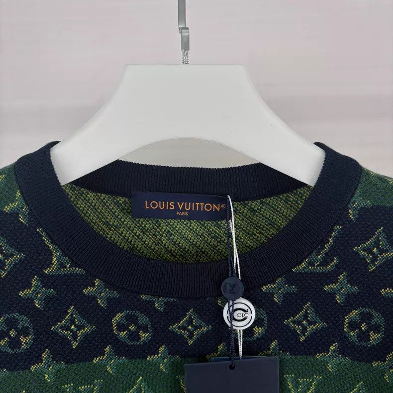 Louis Vuitton Louis Vuitton Blue-green color-block stripe full-print kni Size US L / EU 52-54 / 3 - 3 Thumbnail