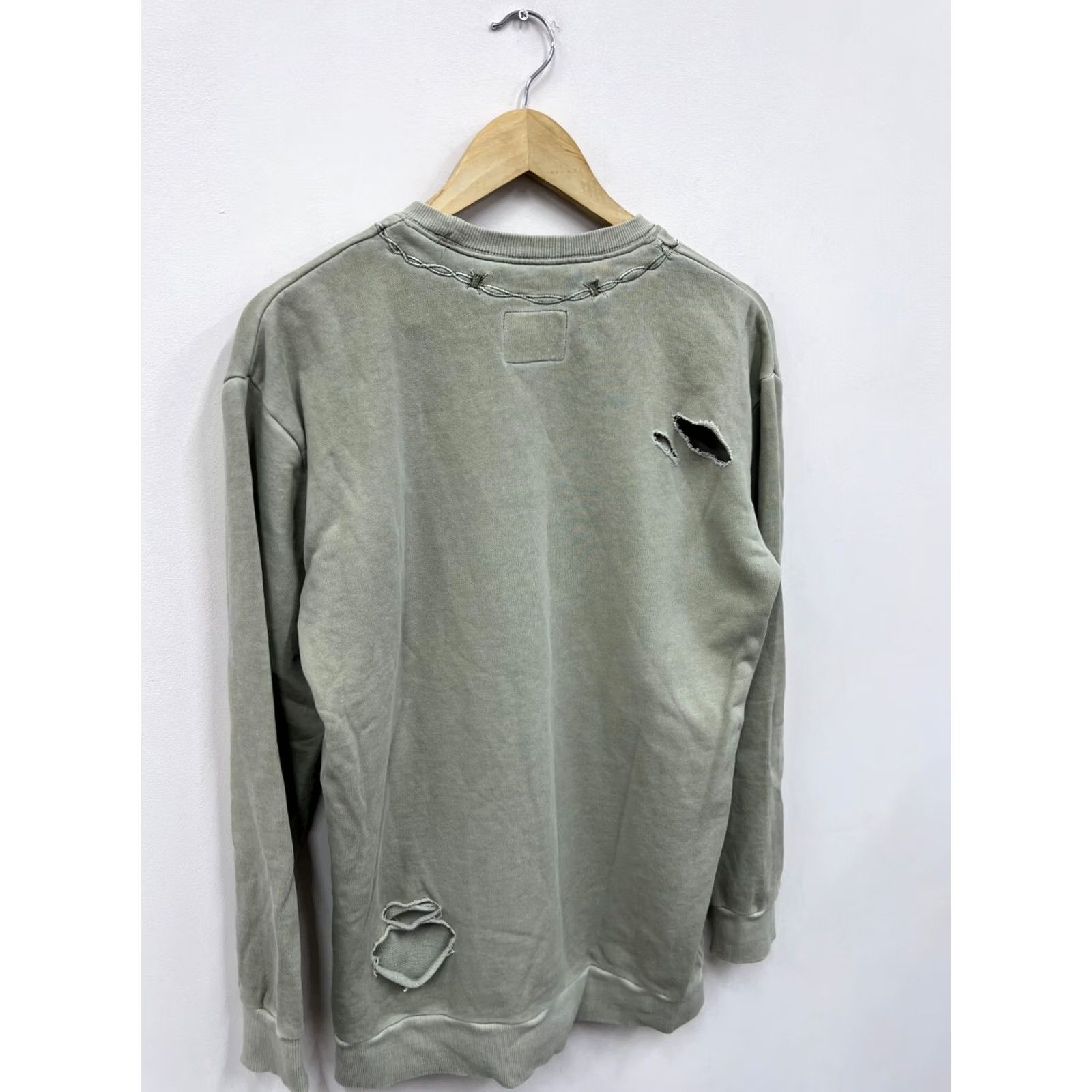 Vintage Drop Dead Disstressed Sweatshirt Oversized XS/S Gray Logo Vintage Women Pullover Sweatshirt Oversized Fall Winter Regular Size XS/S Men/Women Size XS / US 0-2 / IT 36-38 - 8 Thumbnail