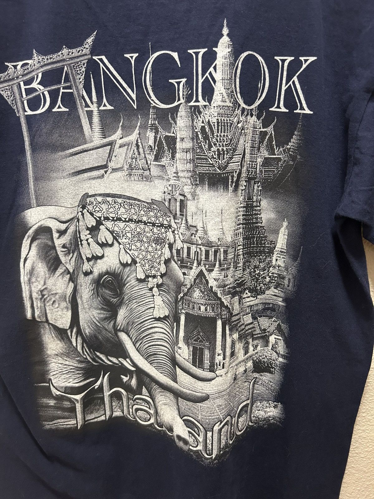 Vintage Vintage Graphic T-shirt Size US L / EU 52-54 / 3 - 5 Thumbnail