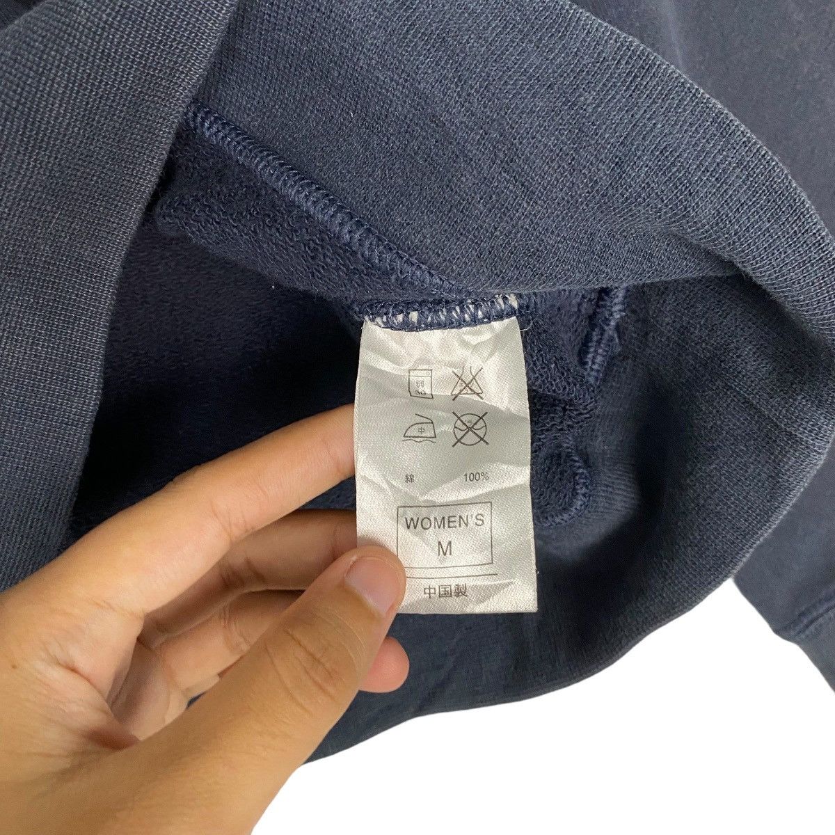 Nike × Vintage Vintage Nike Navy Blue Sweatshirt Crewneck Size M Size M / US 6-8 / IT 42-44 - 5 Thumbnail