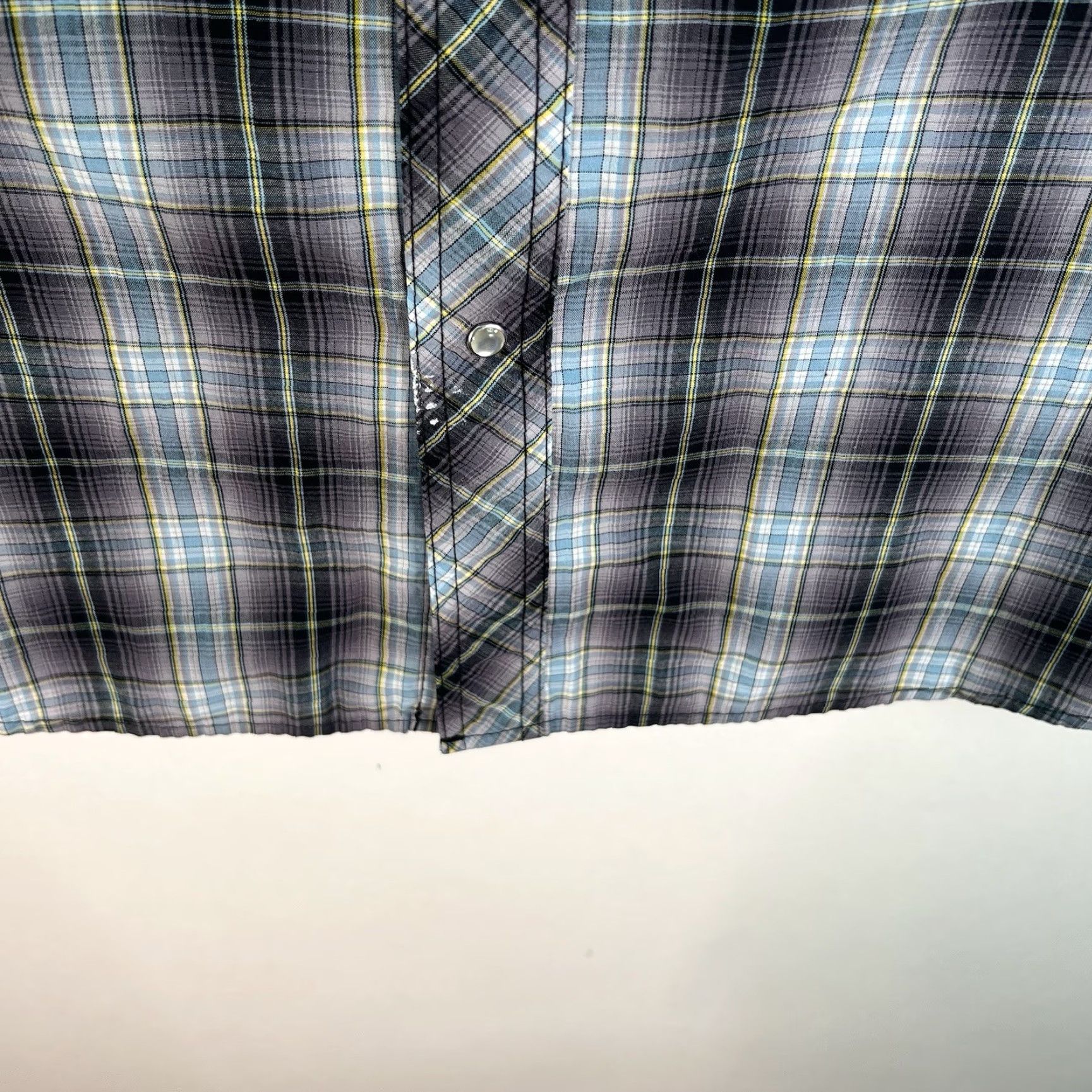 Wrangler VINTAGE Wrangler Western Plaid Shirt Mens XL Short Sleeve Gray/Blue Casual Workwear Western Theme Size US 36 / EU 52 - 5 Thumbnail