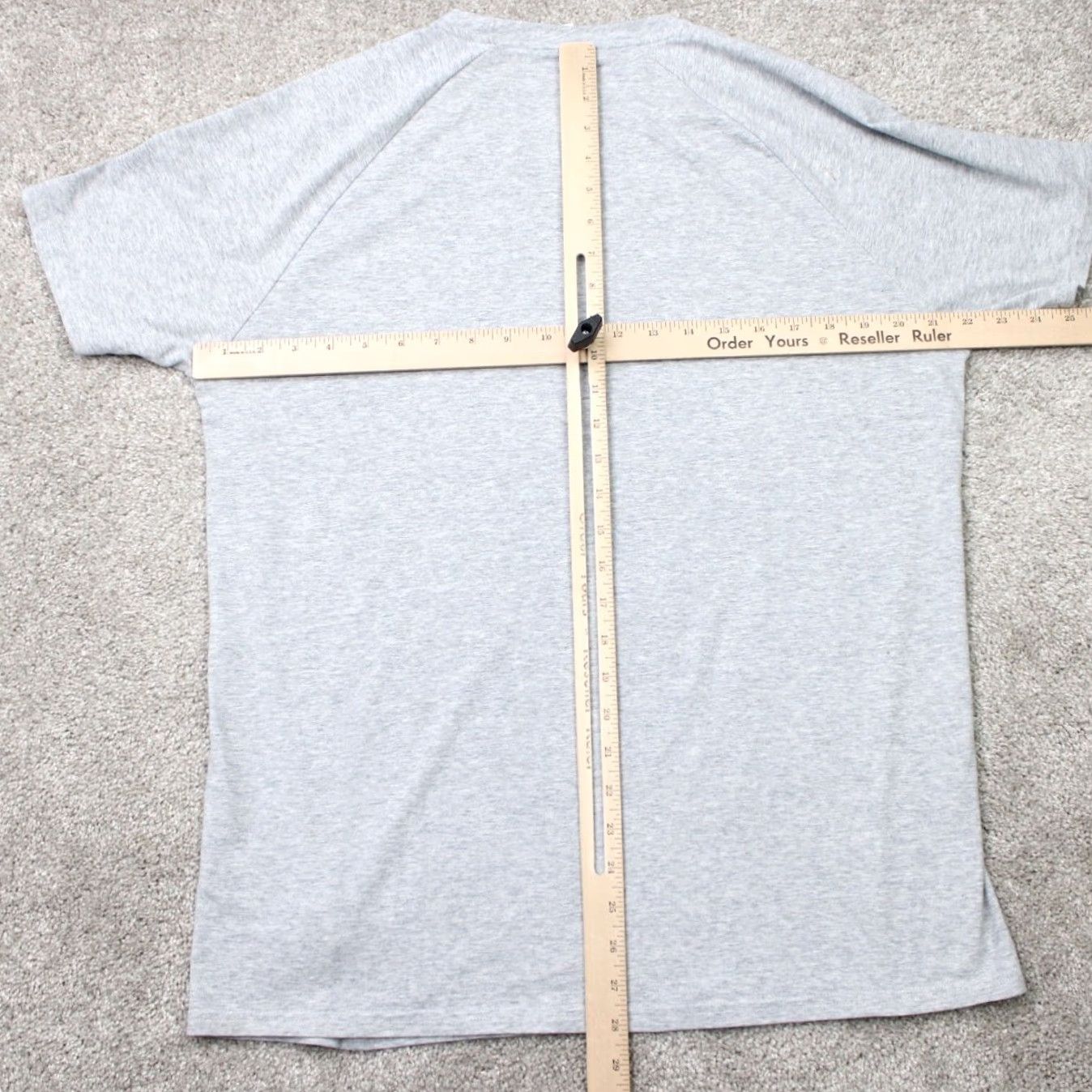 Gymshark Gymshark Shirt Mens XL Gray Critical 2.0 Cotton/Poly Stretch Short Sleeve T-Shirt Regular Fit Classic Activewear Crew Neck Logo Size US XL / EU 56 / 4 - 7 Thumbnail