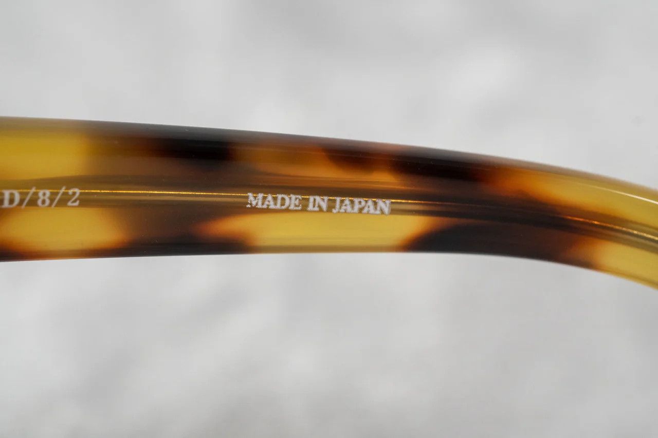 Ann Demeulemeester Ann Demeulemeester Sunglasses Oval Tortoise Shell and Grey Size ONE SIZE - 6 Thumbnail
