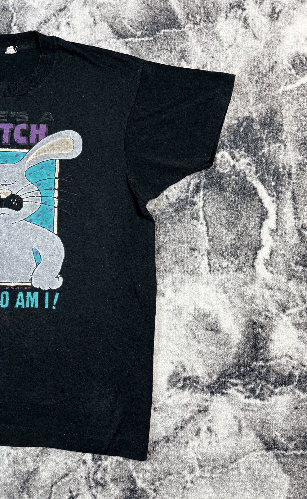 Vintage Vintage 1988 Air Waves Bunny Humor Tee Black M L 80s Size US M / EU 48-50 / 2 - 3 Thumbnail