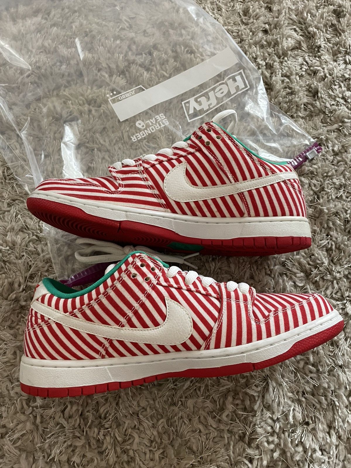 Nike SB Nike SB Candy Cane Size US 9.5 / EU 42-43 - 3 Thumbnail