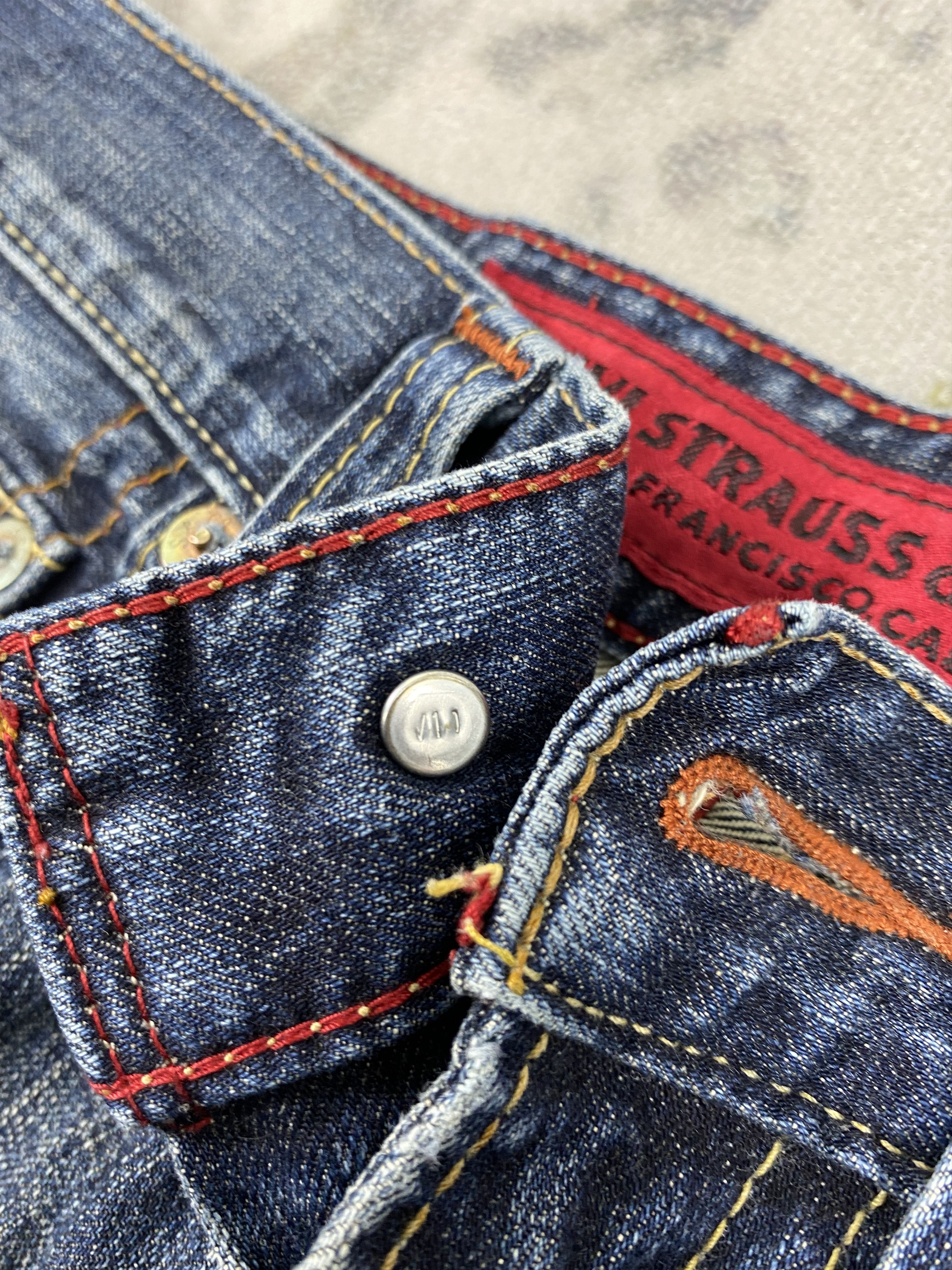 Levi's Distressed Blue Vintage Levi's 507 Flare 29x32 Denim- JN3669 Size US 29 - 6 Thumbnail