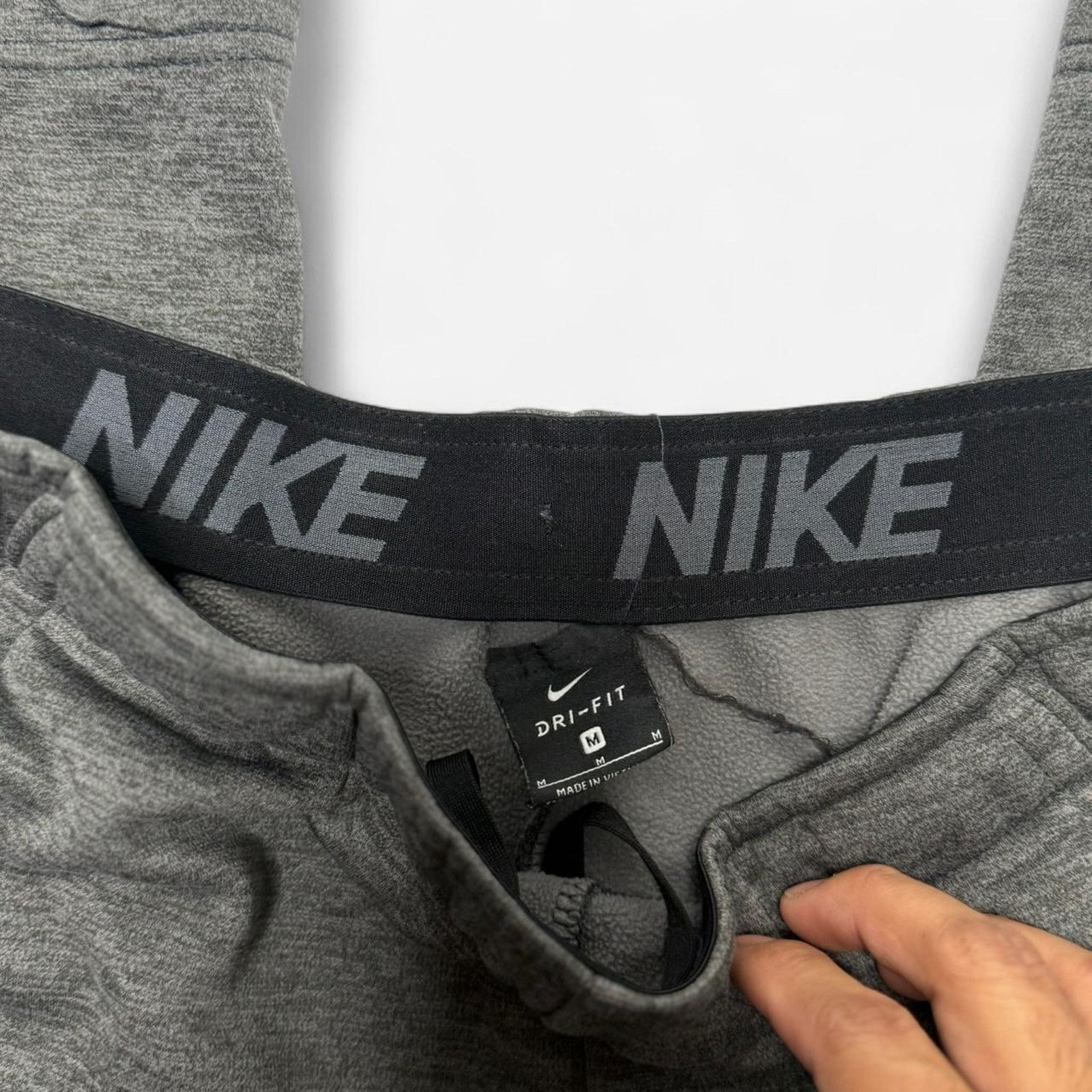 Nike Nike Dri-FIT Gray Jogger Sweatpants Men’s Medium Athletic Size US 31 - 4 Thumbnail