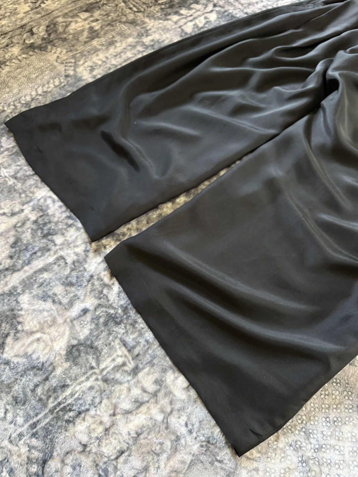 Yohji Yamamoto S/S 04 YOHJI YAMAMOTO Pleated Wide Leg Black Silk Pants Size US 30 / EU 46 - 6 Thumbnail