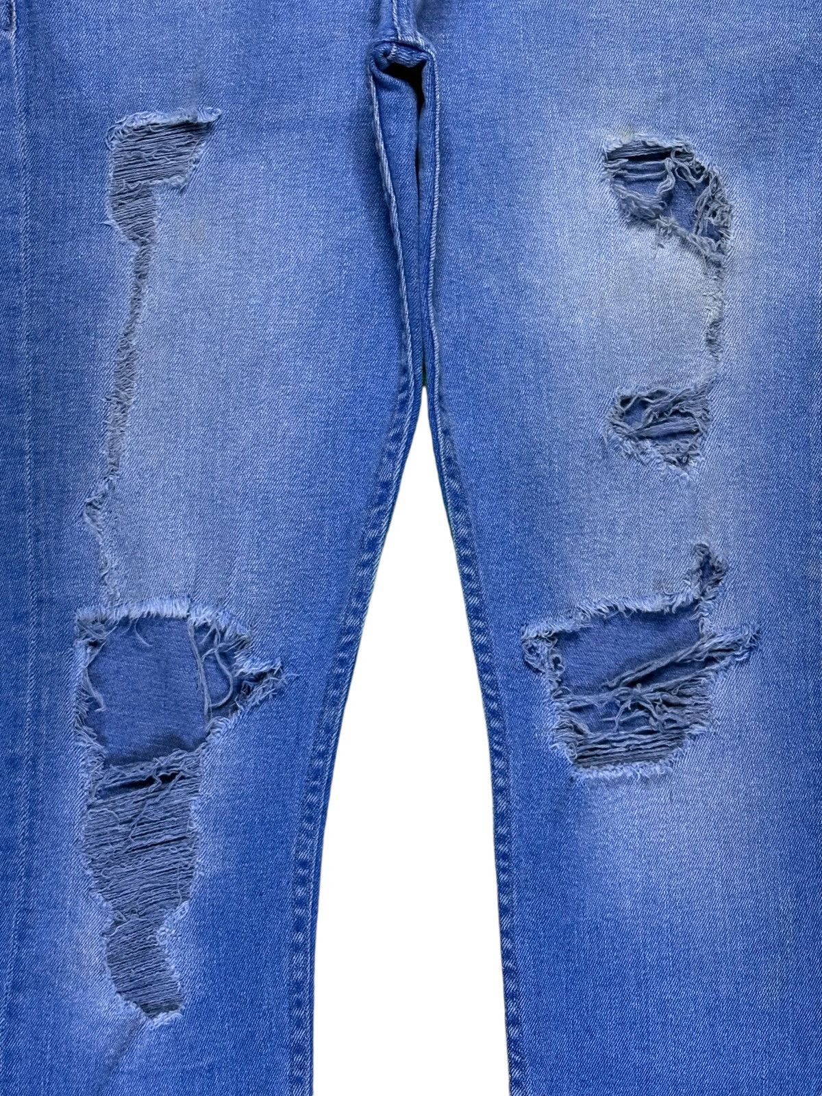 Guess × Vintage Vintage Guess Blue Wash Distressed Ripped Slim Tapered Jeans Size US 33 - 5 Thumbnail