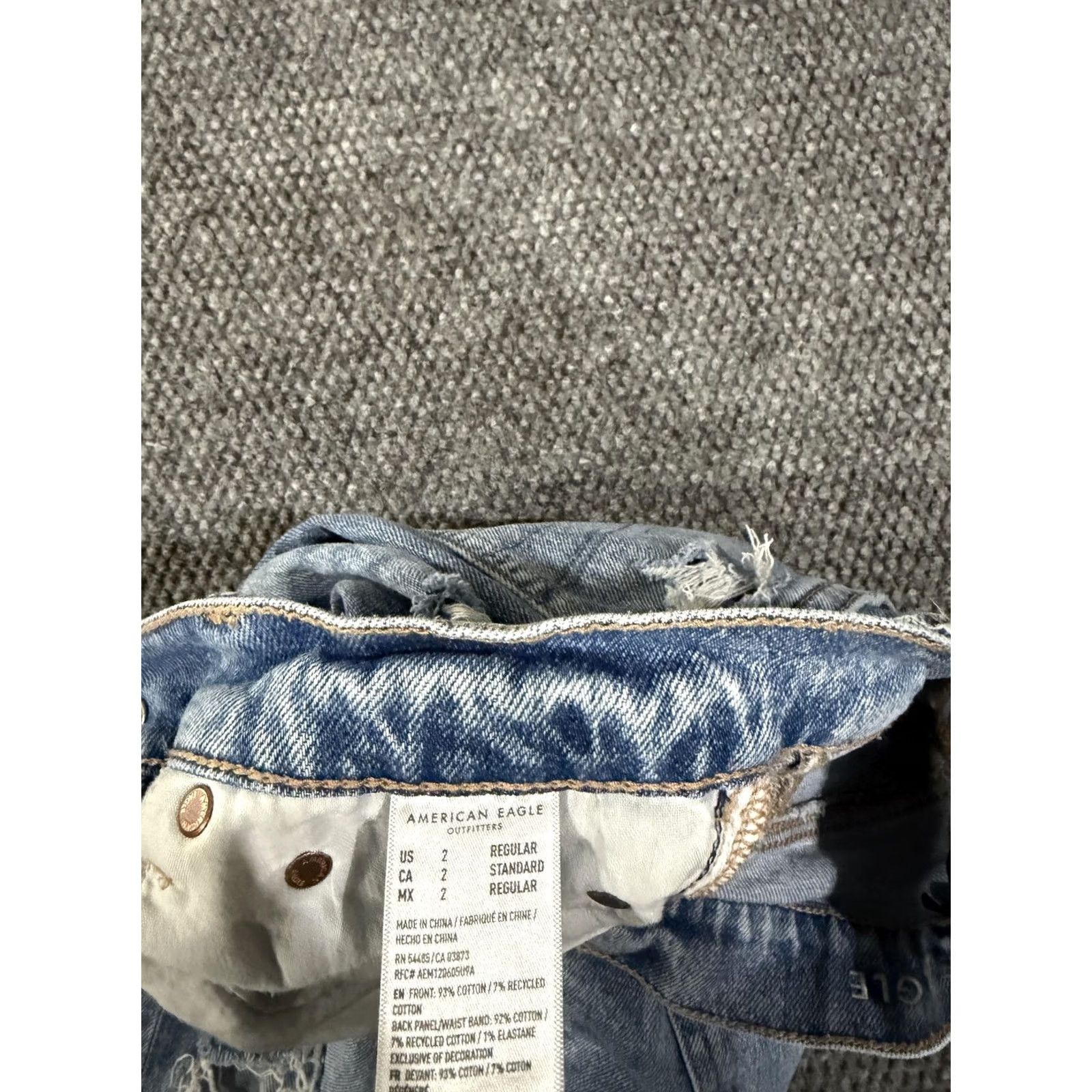 American Eagle Outfitters VINTAGE American Eagle Jeans Womens Highest Rise Baggy Straight Light Wash Distressed 2 Regular Jeans Womens Size 26" / US 2 / IT 38 - 7 Thumbnail