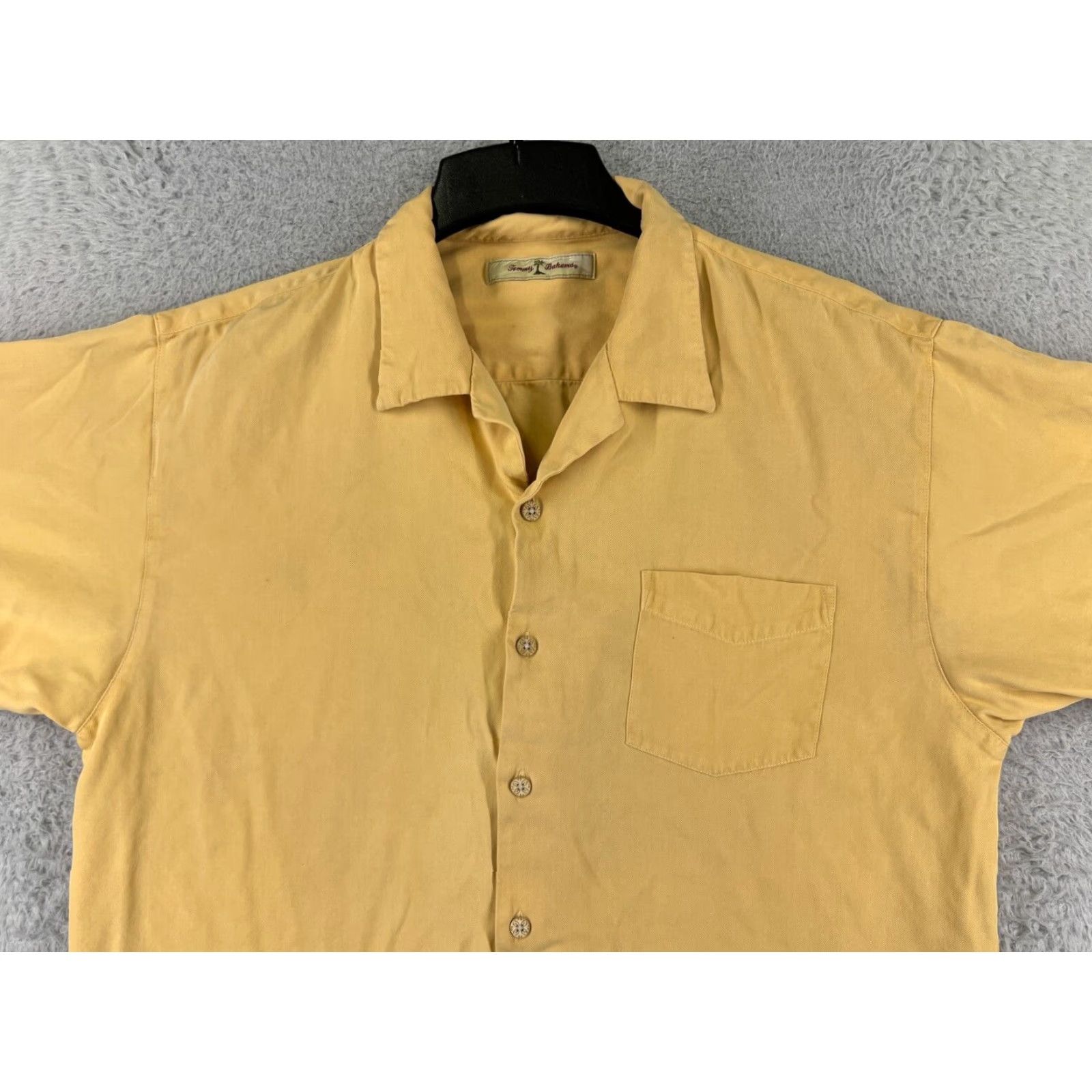 Tommy Bahama VINTAGE Tommy Bahama Shirt Men Large Yellow Silk Palm Date 2007 Aloha, Beach, Hawaiian, Vacation, Resort Button-Up Shirt Mens Size US L / EU 52-54 / 3 - 4 Thumbnail