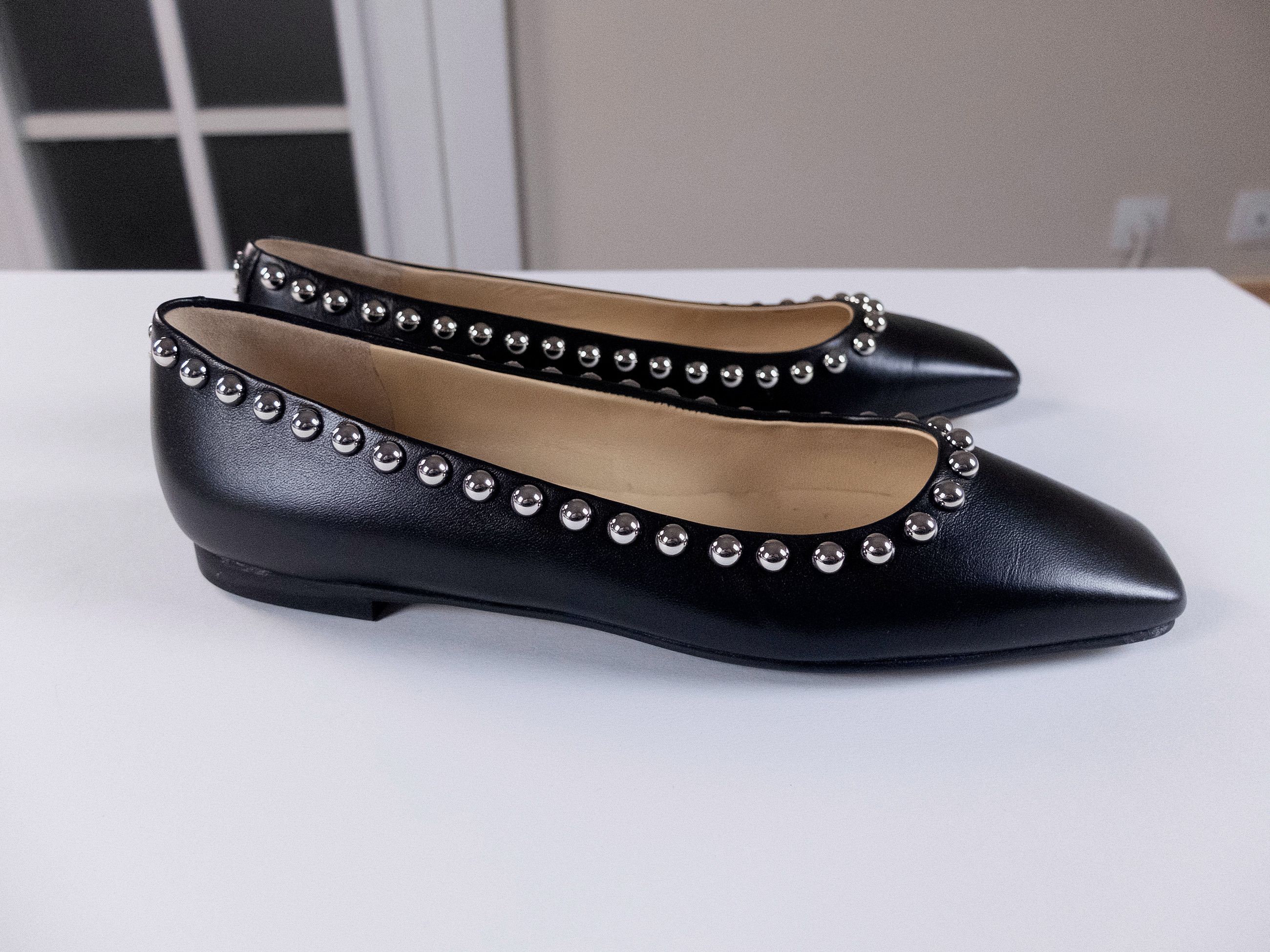 Jimmy Choo JIMMY CHOO Mirele black leather ballet flats w faux pearls Size US 8.5 / IT 38.5 - 4 Thumbnail