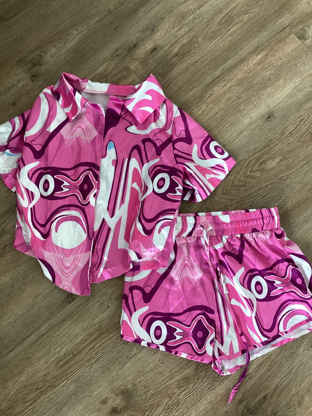 Other Swirl pink two piece silk set Size 27" / US 4 / IT 40 - 1 Preview