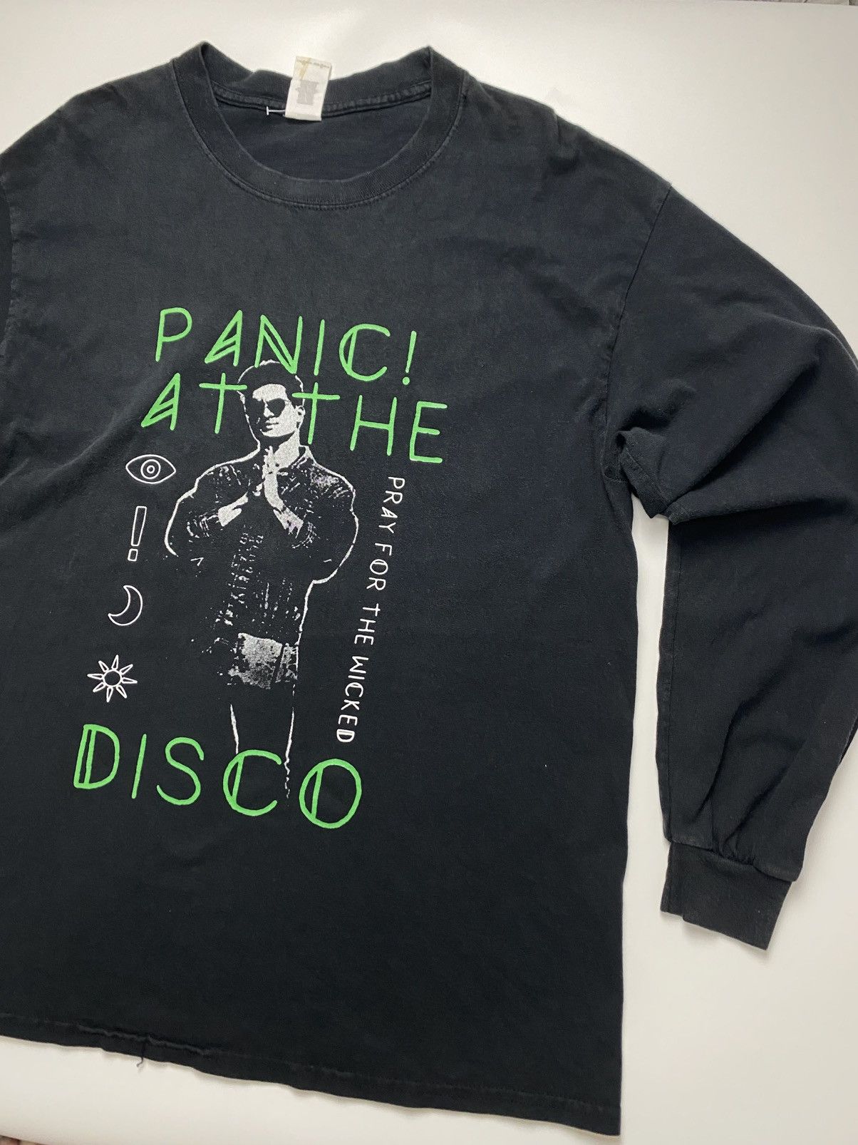 Band Tees Panic at the disco Long sleeve original Tour Tee iconic Size US L / EU 52-54 / 3 - 3 Thumbnail