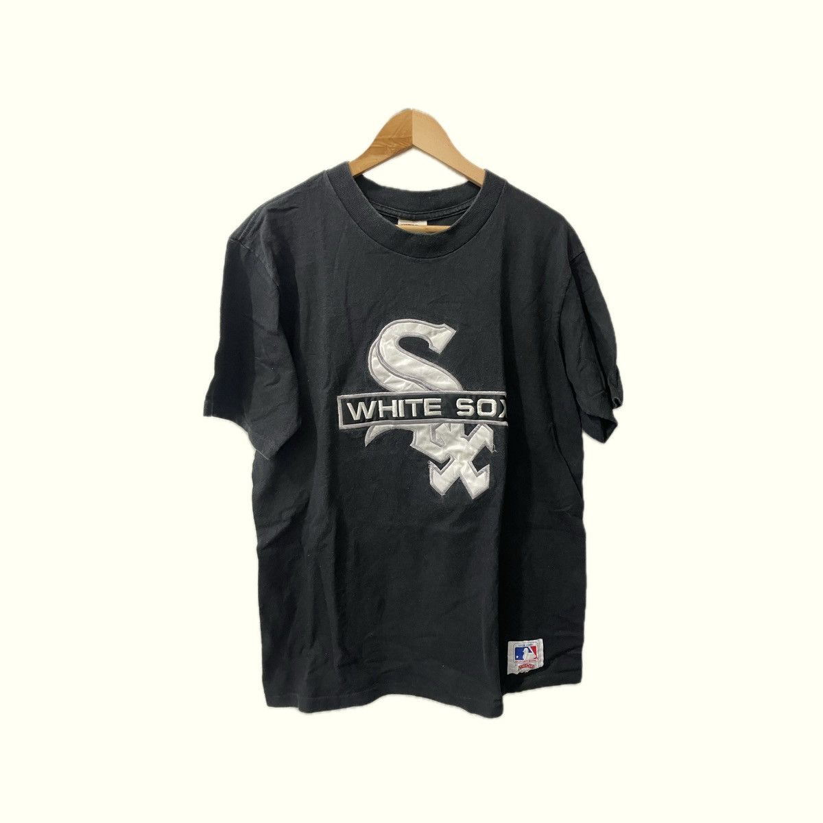 Nutmeg × Vintage Vintage 90s Chicago White Sox MLB Embroidered T-Shirt Size US L / EU 52-54 / 3 - 1 Thumbnail