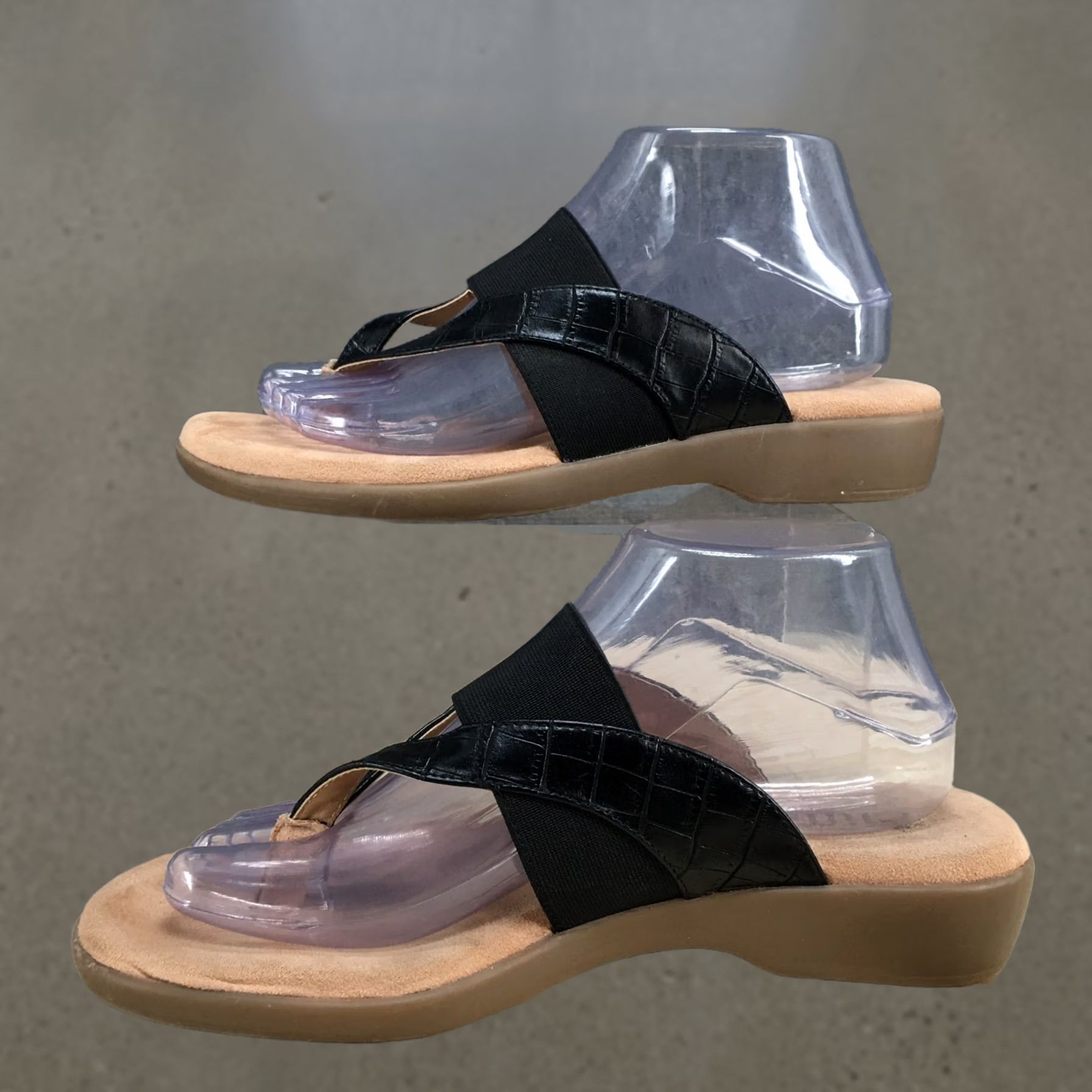 Vintage Cliffs by White Mountain Sandals Womens 8M Bumble Thong Black Faux Leather Wedge Size US 8 / IT 38 - 1 Thumbnail