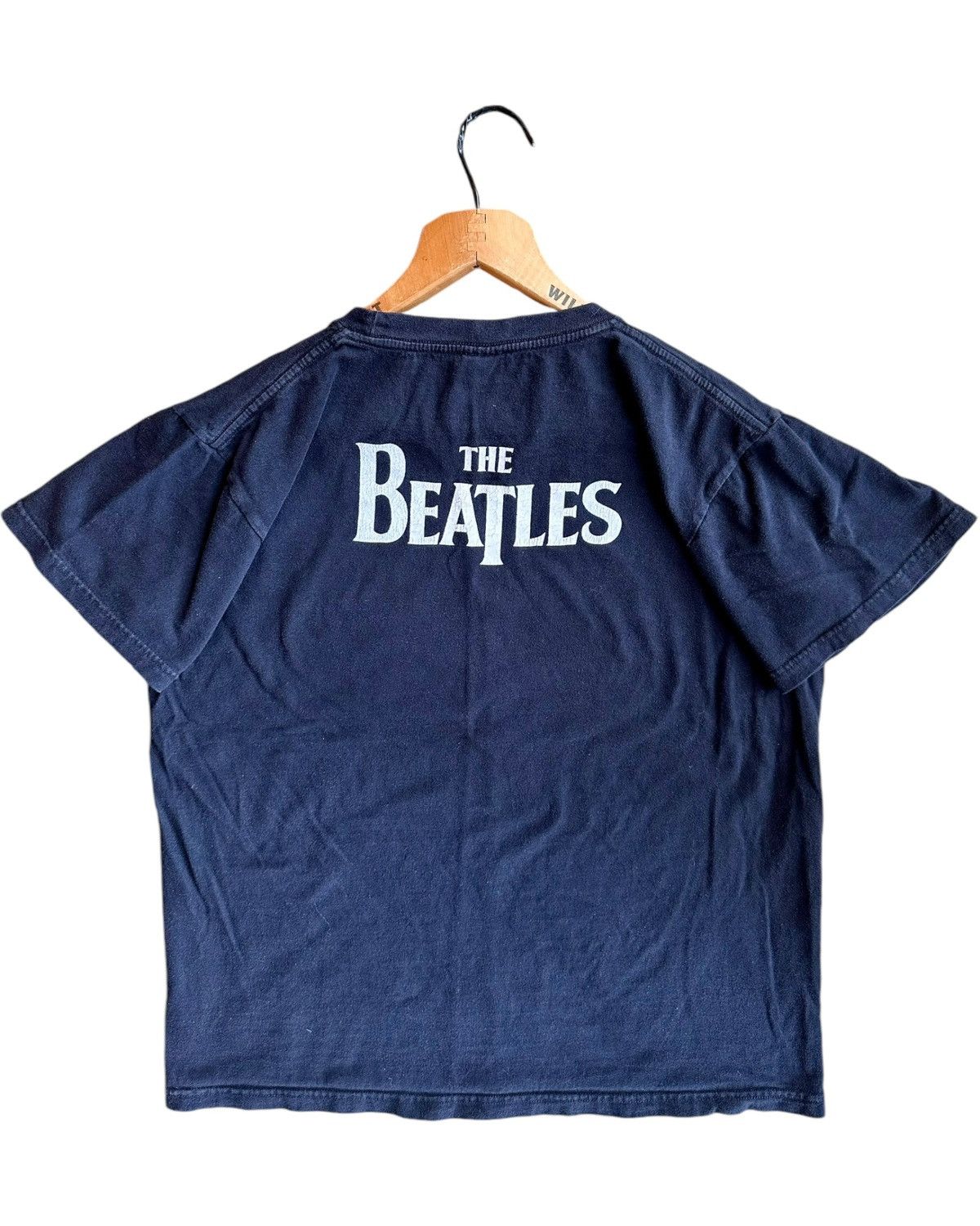 Vintage 2000s Abbey Road Beatles Tee Size US M / EU 48-50 / 2 - 3 Thumbnail