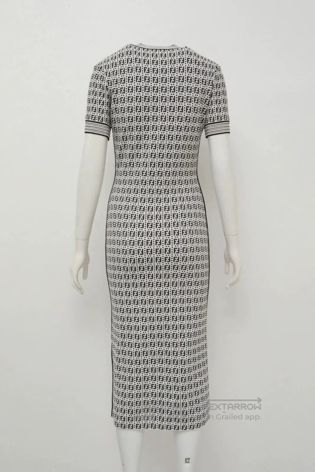 Fendi fendi short-sleeve printed dress. Size US 32 / EU 48 - 3 Thumbnail