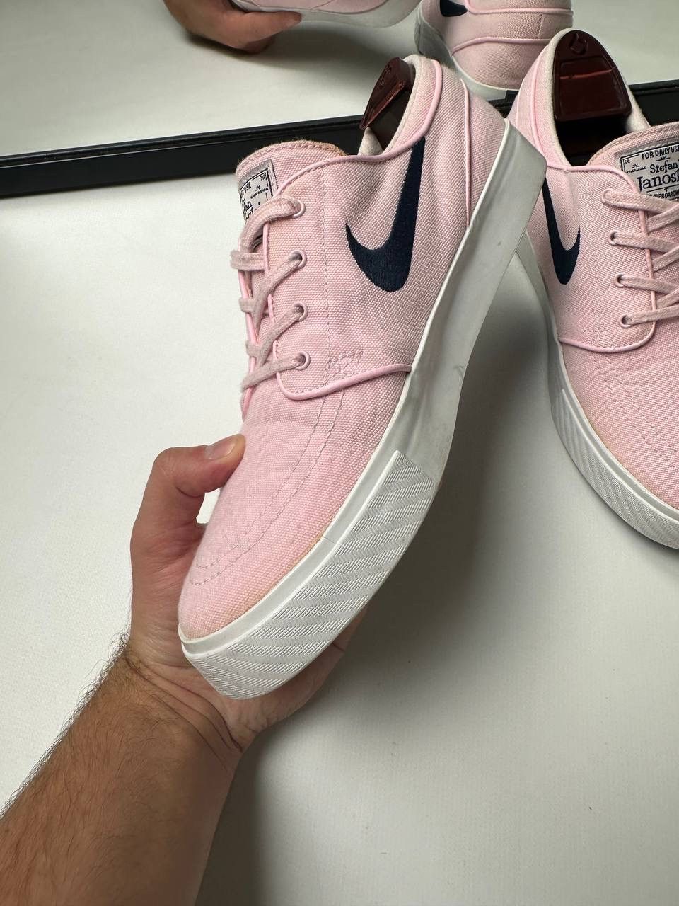 Nike Nike Stefan Janiski Low Y2K Pink Hype Shoes Skateboarding Size US 9 / EU 42 - 6 Thumbnail