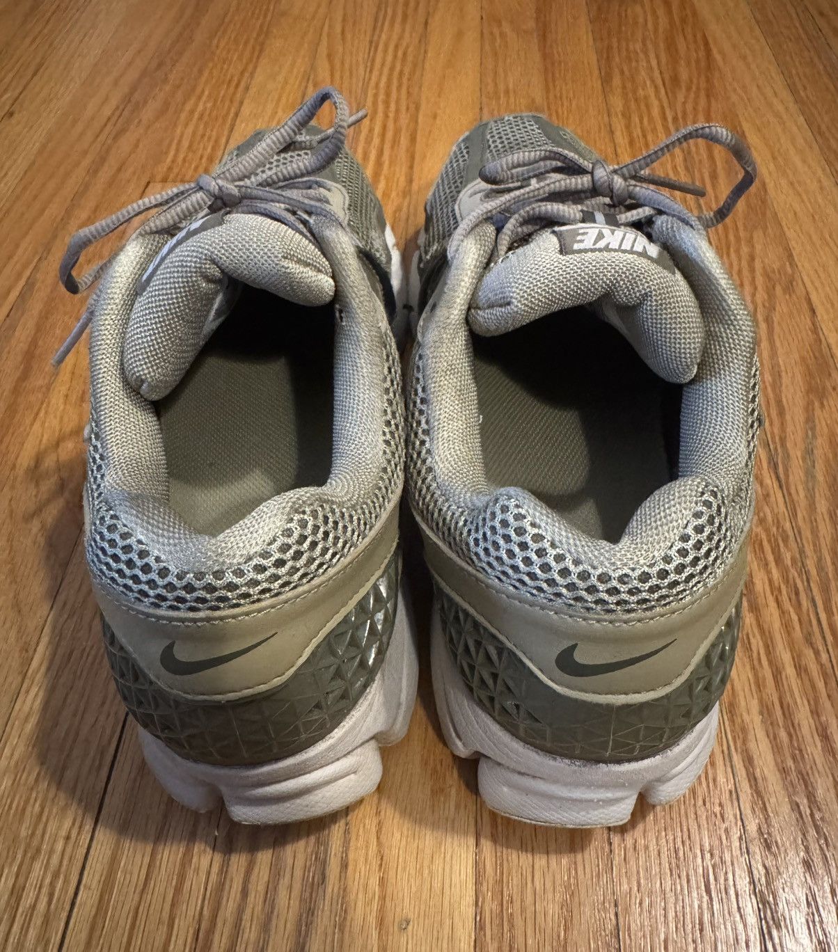 Nike Nike Vomero 5 Olive Size US 10 / EU 43 - 3 Thumbnail