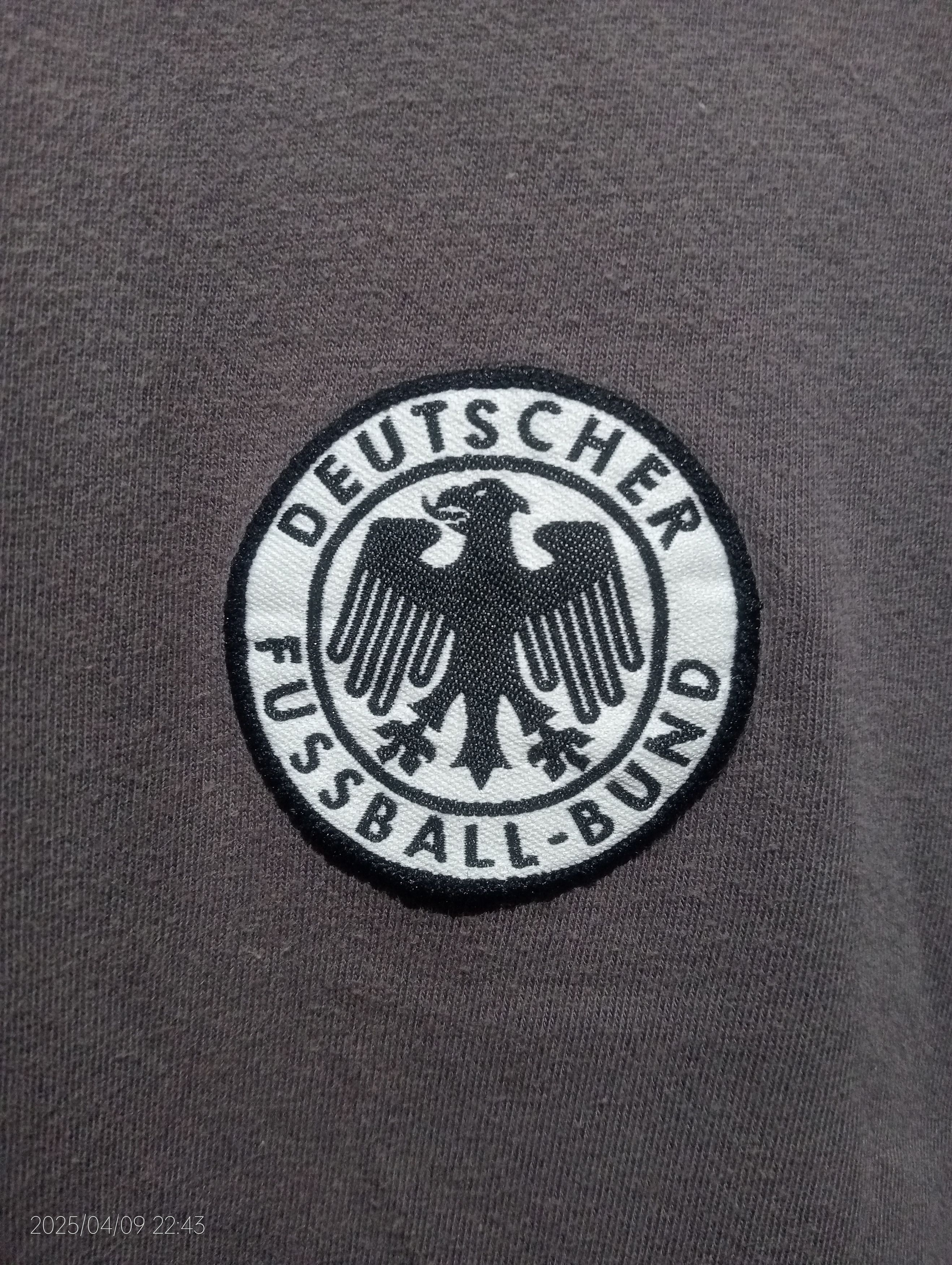 Adidas VTG Adidas Fifa World Cup Deutscher Fussball-Bund Ringer Tee Size US M / EU 48-50 / 2 - 7 Thumbnail