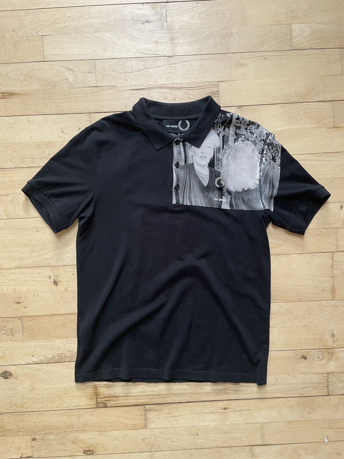 Fred Perry × Raf Simons Raf Simons Fred Perry Polo Rare Print Size US L / EU 52-54 / 3 - 1 Thumbnail