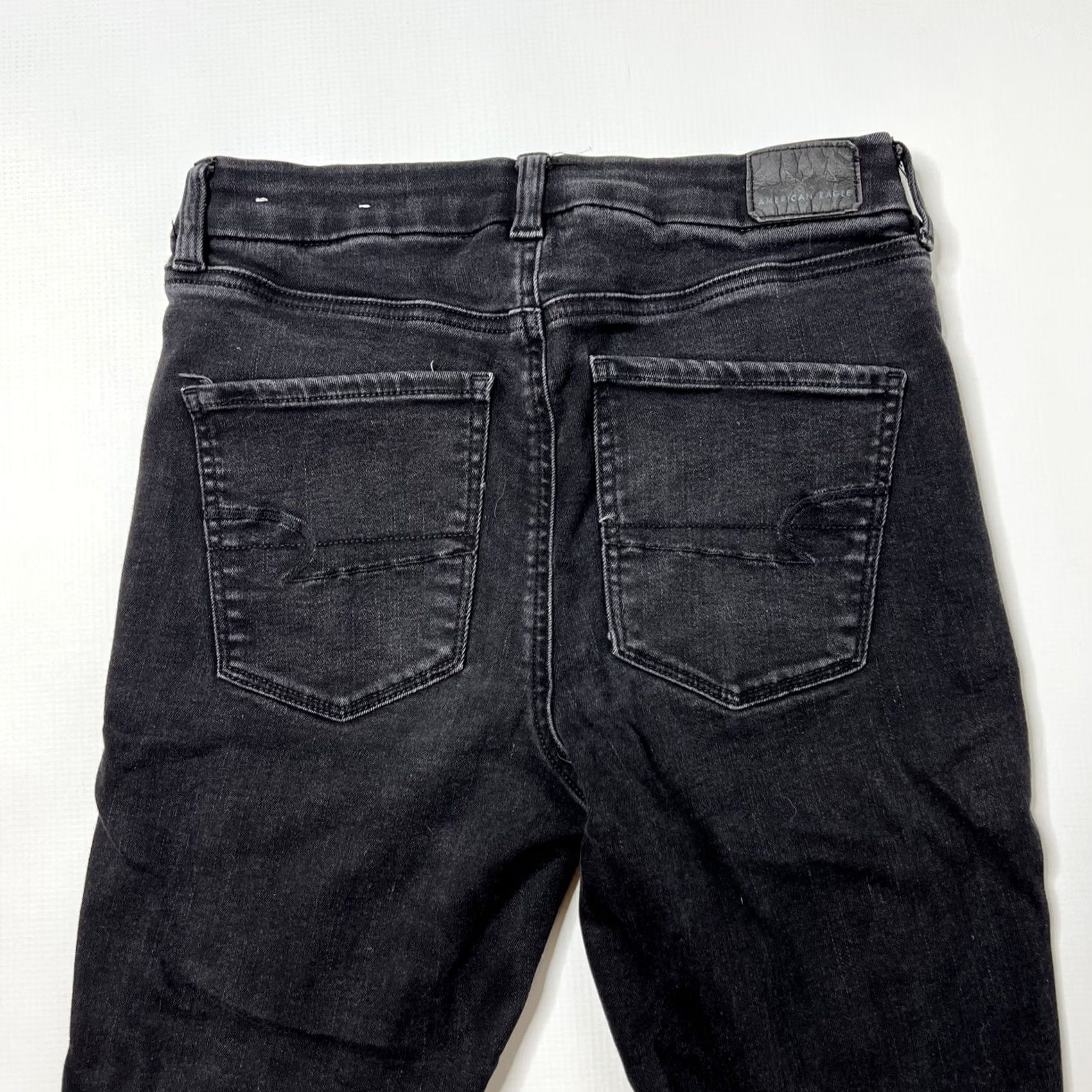 American Eagle Outfitters AEO American Eagle Jeans Size 8 Short Black Jegging Hi-Rise Skinny Distressed 5-Pocket Womens - Petites, Comfort, 4.25" Leg Opening Size 30" / US 8 / IT 44 - 5 Thumbnail