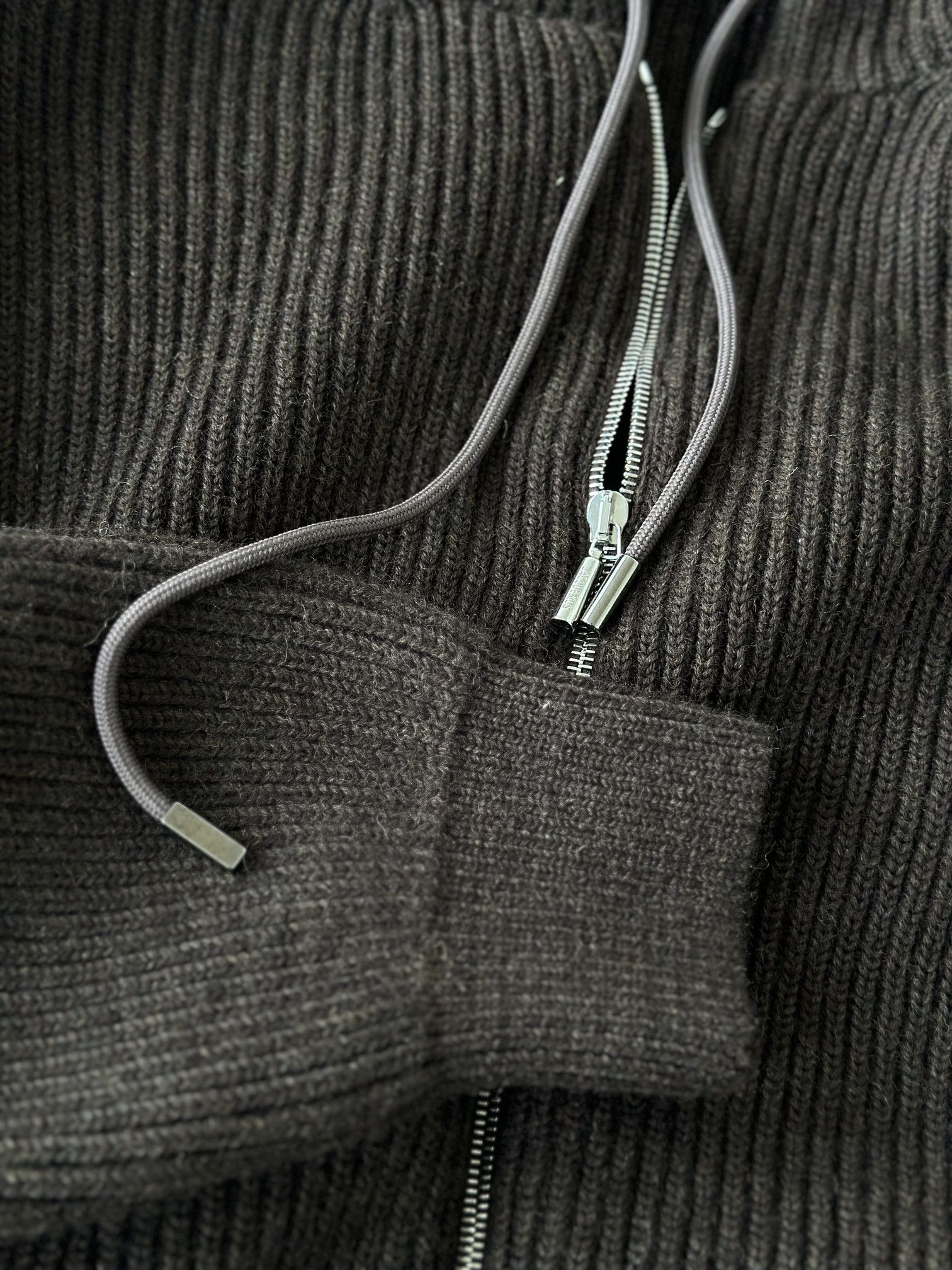 Jacquemus Jacquemus ‘La Maille Seville’ Knit Hoodie Size US L / EU 52-54 / 3 - 3 Thumbnail