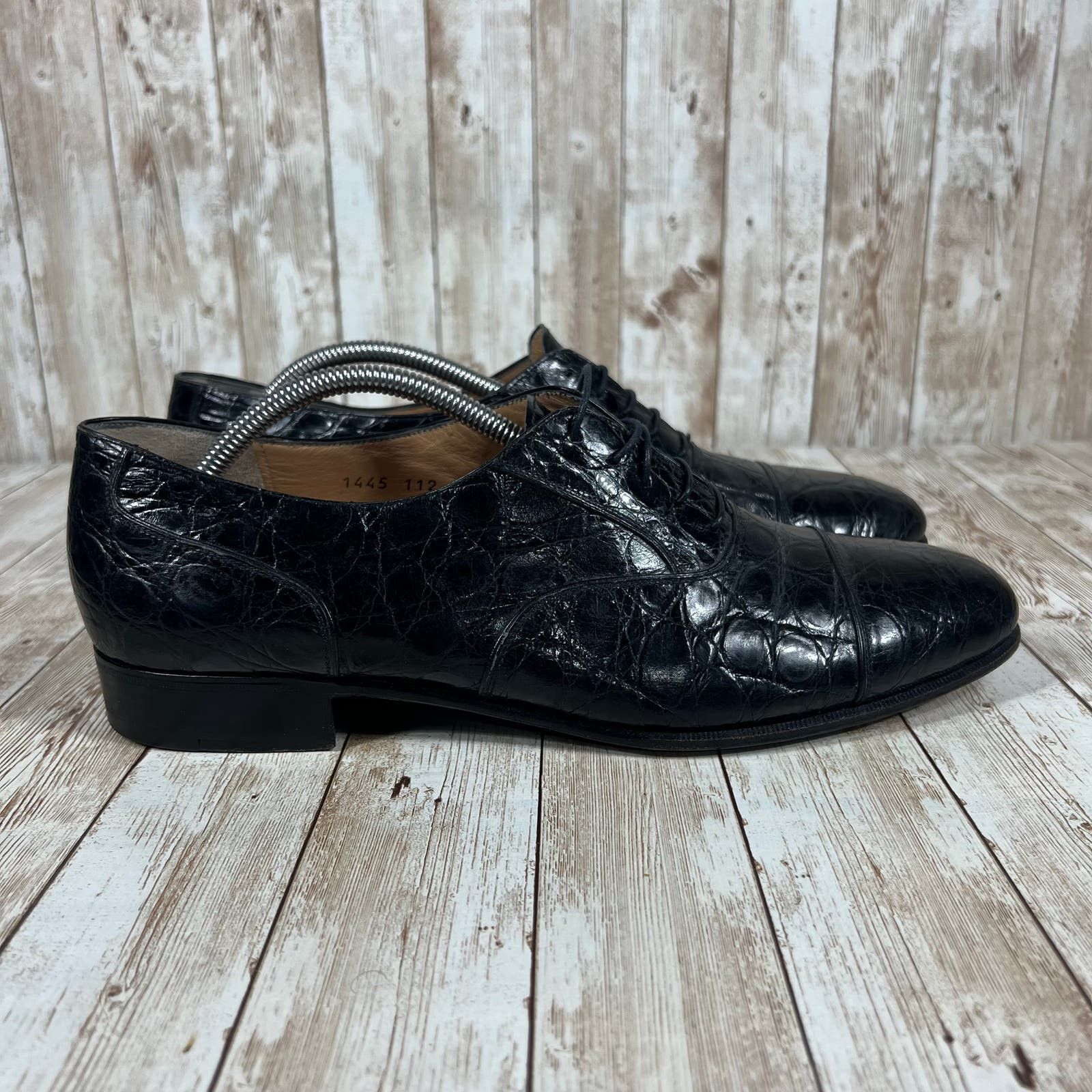 image of Salvatore Ferragamo Salvatore Ferrgamo Cap Toe Crocodile Alligator Mens 11D Shoes in Black