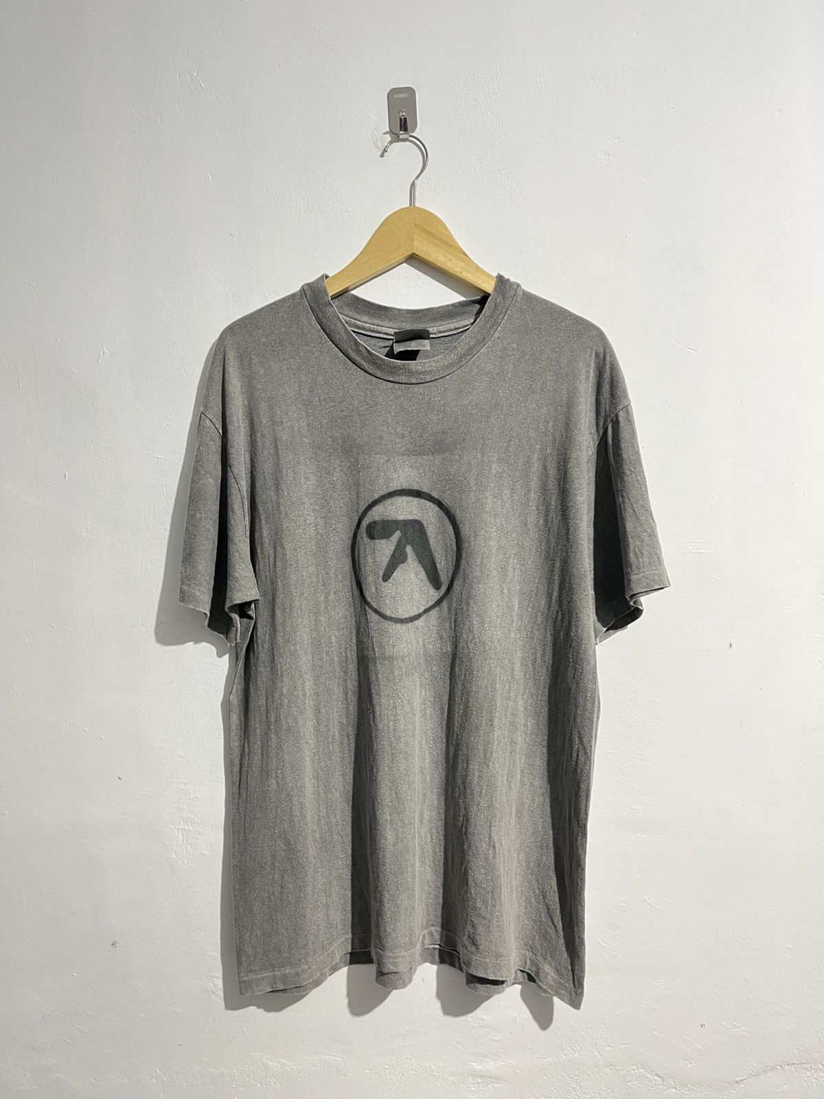 Vintage Aphex Twin Font fan tshirt Size US L / EU 52-54 / 3 - 1 Thumbnail