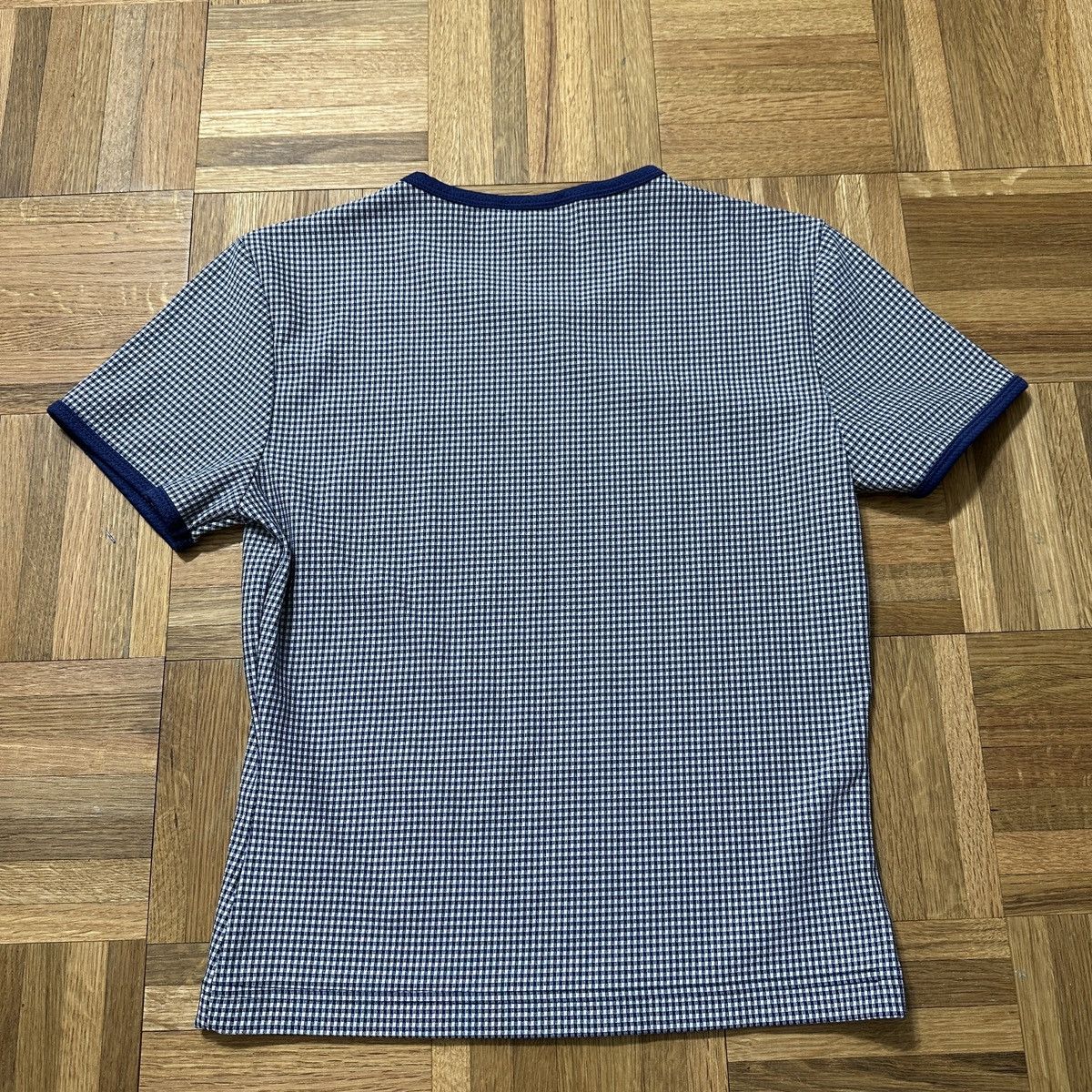 Guess Vintage Guess Jeans baby tee Size S / US 4 / IT 40 - 2 Thumbnail