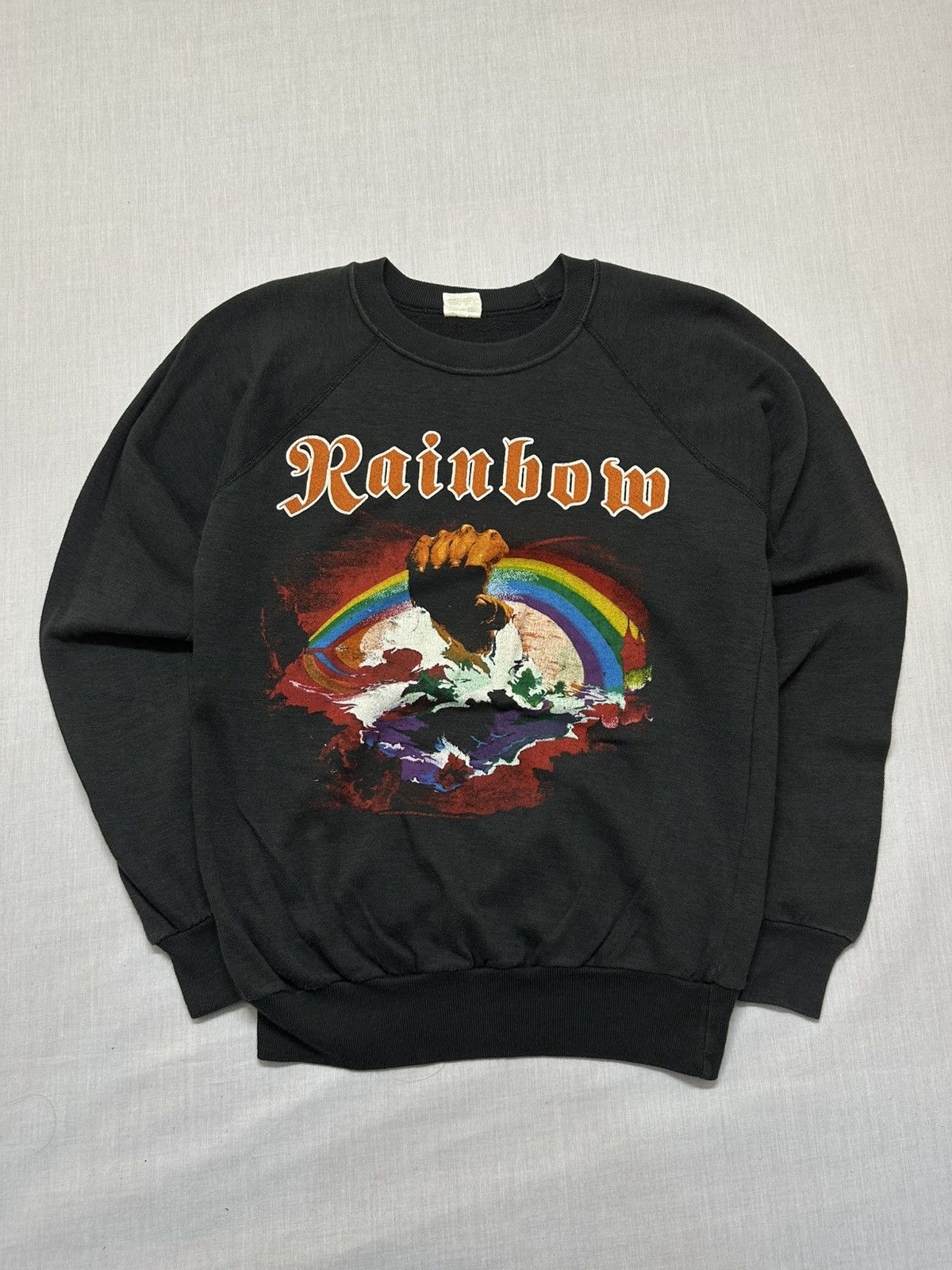 Band Tees vintage Ritchie Blackmore's Rainbow Rising album sweatshirt. Size US M / EU 48-50 / 2 - 1 Thumbnail
