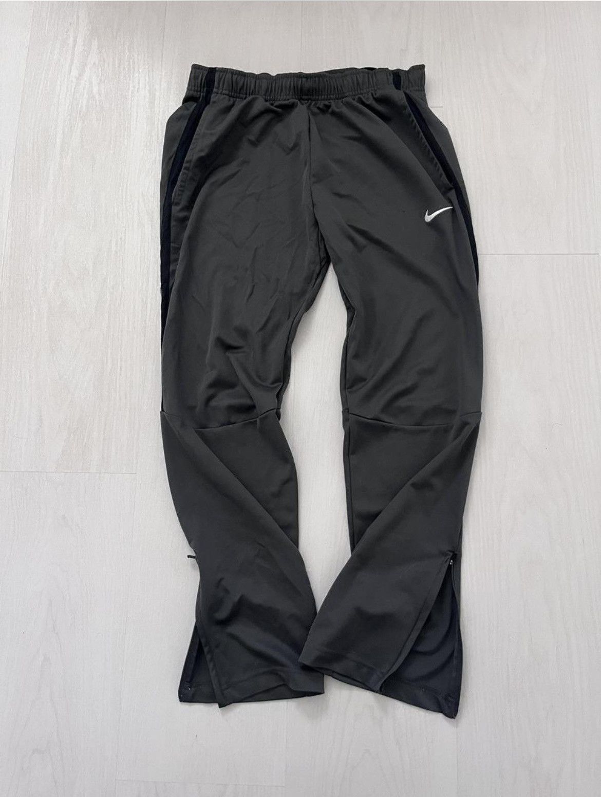 Nike Vintage Nike flared Sweatpants Size US 32 / EU 48 - 1 Preview