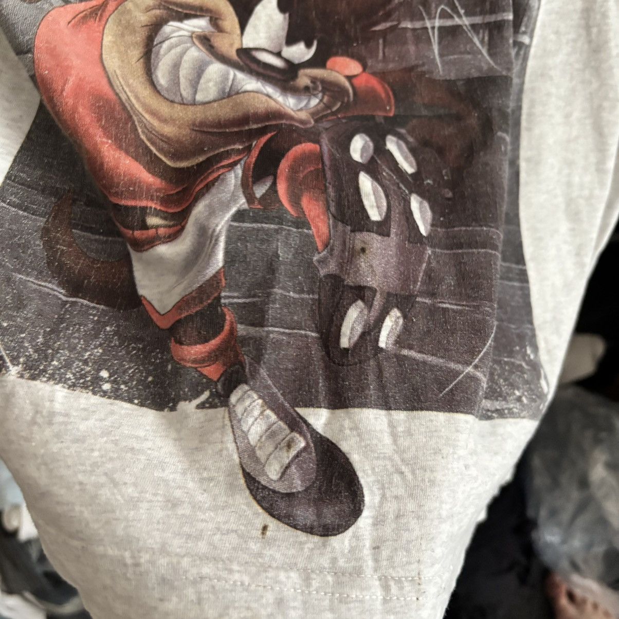 Vintage 🔥 Looney Tunes Taz Graphic Tee – Y2K ERD Punk Grunge Size US M / EU 48-50 / 2 - 6 Thumbnail
