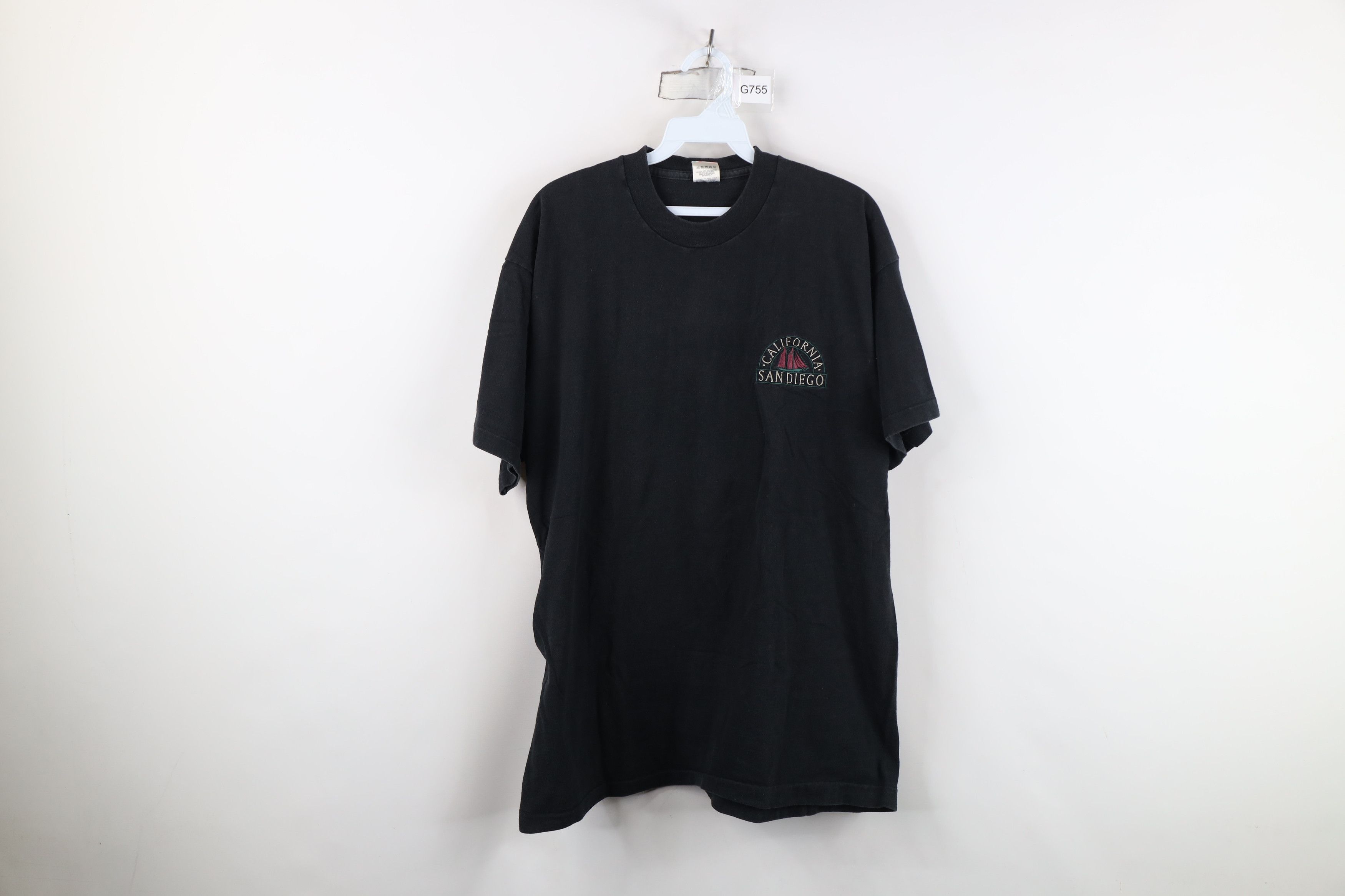 Vintage Vintage 90s Streetwear San Diego California T-Shirt USA Size US XL / EU 56 / 4 - 1 Thumbnail