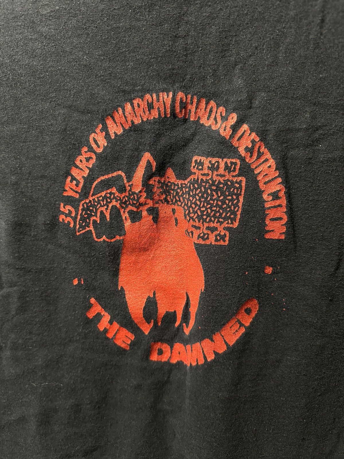 Band Tees Vintage THE DAMNED 35 years of anarchy T-shirt Size US L / EU 52-54 / 3 - 8 Thumbnail
