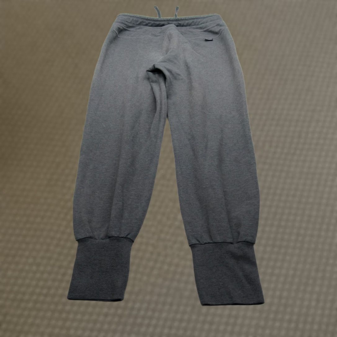 Patagonia Patagonia Jogger Pants Womens XS Gray Organic Cotton Drawstring Tapered Inseam 26 in, Pockets, Elastic Waist, Athleisure, Casual, Travel, 100% Cotton Size 26" / US 2 / IT 38 - 1 Thumbnail