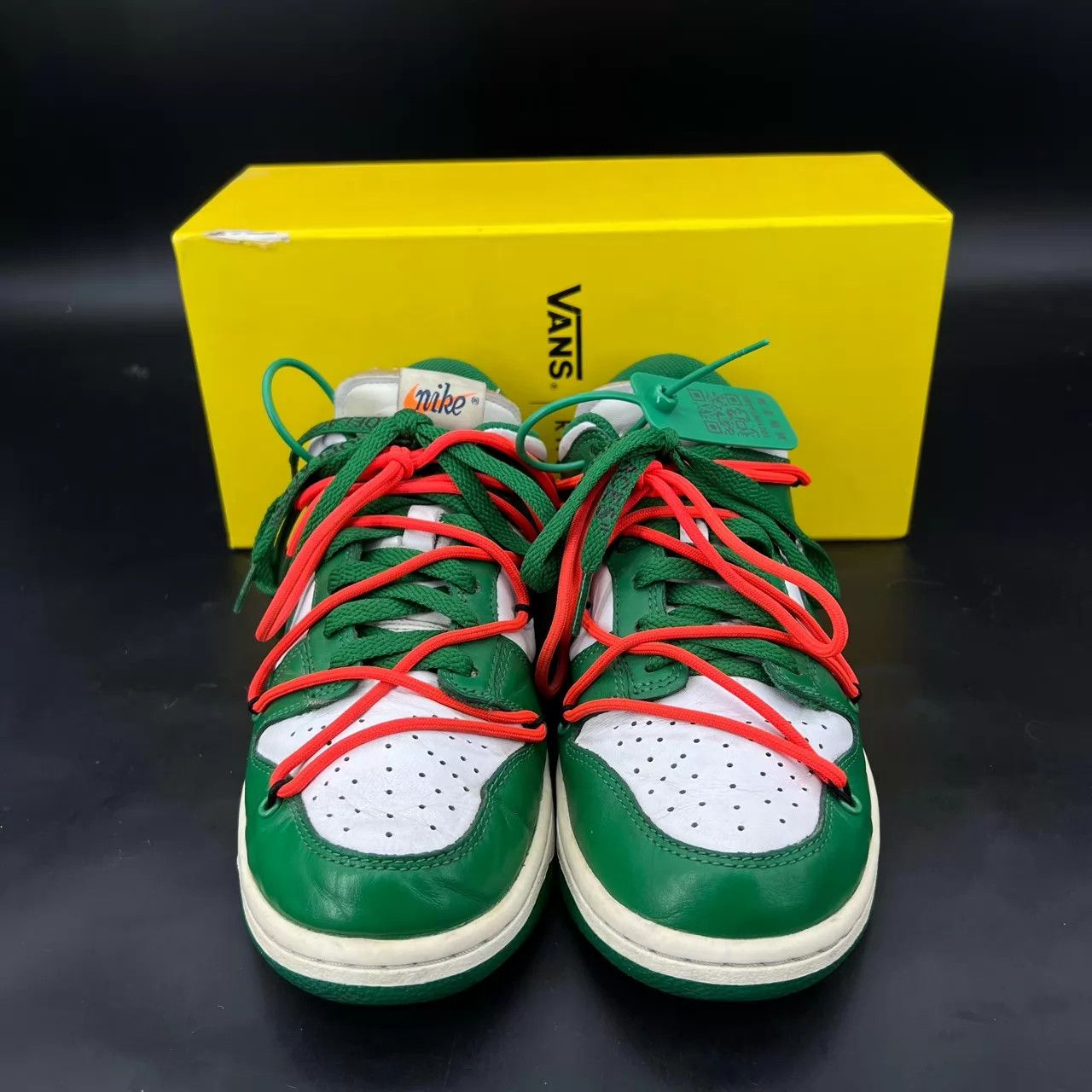 Louis Vuitton Nike OW Dunk white green size 40 Size US 7 / EU 40 - 5 Thumbnail