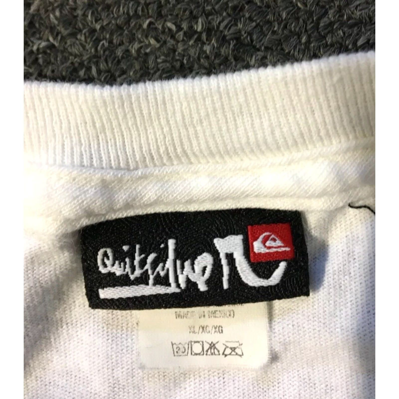 Volcom VINTAGE Quiksilver Shirt XL Surf Skate Beach 90s T-Shirt Mens White Graphic Tee Size US XL / EU 56 / 4 - 5 Thumbnail