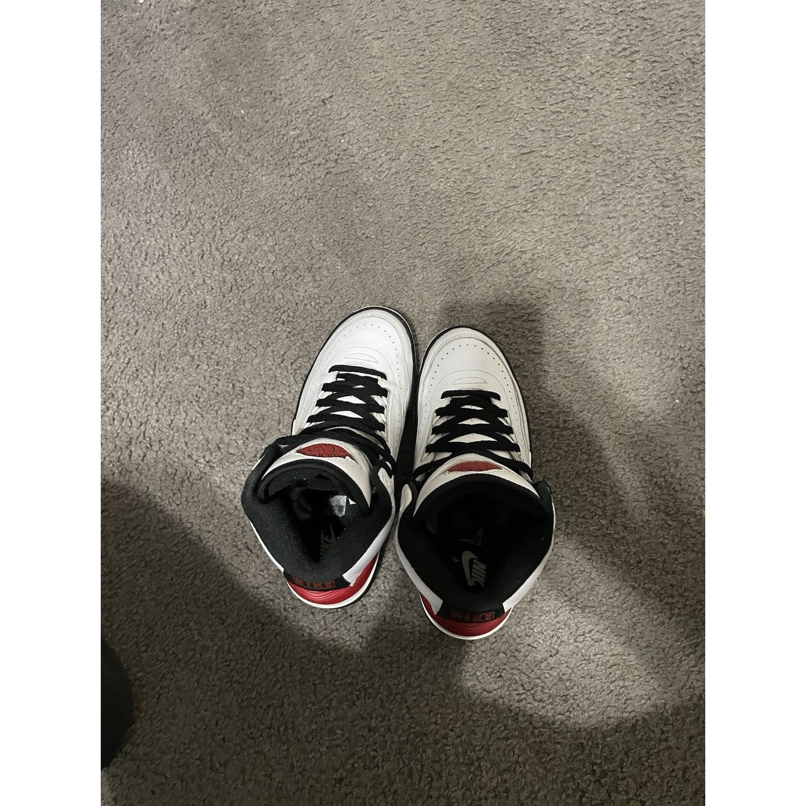 Jordan Brand Size 6y- Air Jordan 2 Retro Chicago White/black/Red Size US 6 / EU 39 - 4 Thumbnail