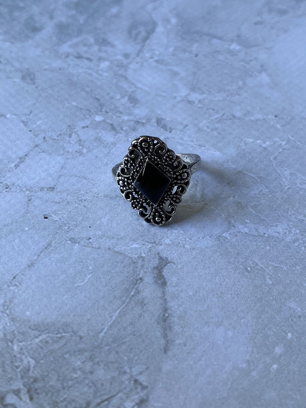 Japanese Brand × Vintage Vintage Black Stone Filigree Ring, Size 8 Size ONE SIZE - 3 Thumbnail