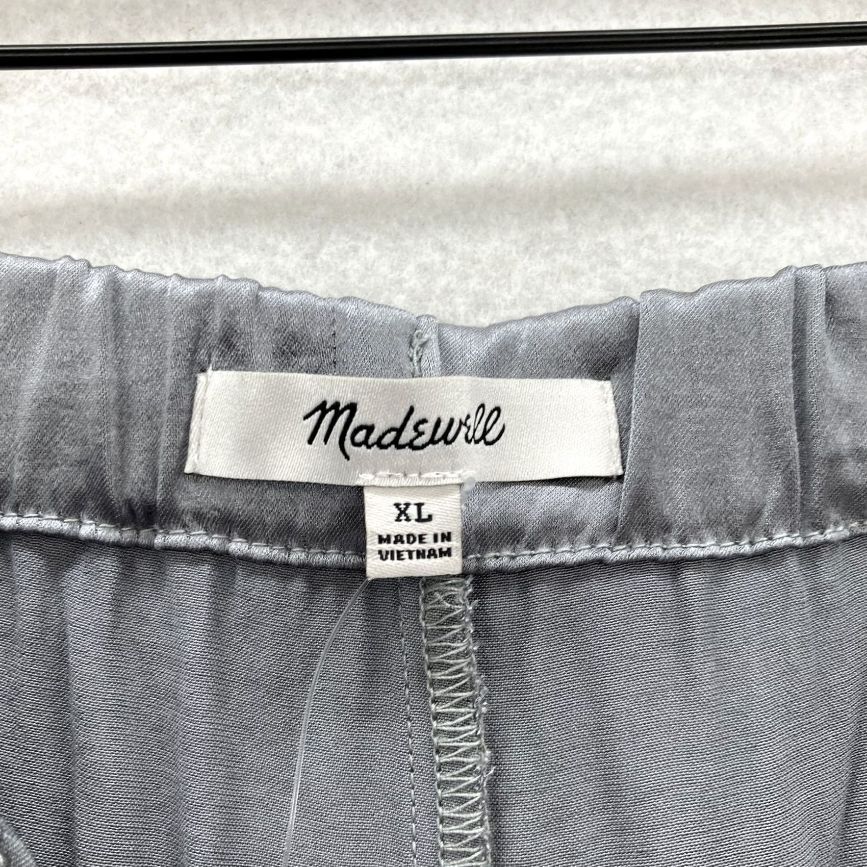 Madewell Madewell Pants Womens XL Gray Satin Wide-Leg Pull On Pockets Lightweight Relaxed Size 40" / US 18 - 4 Thumbnail