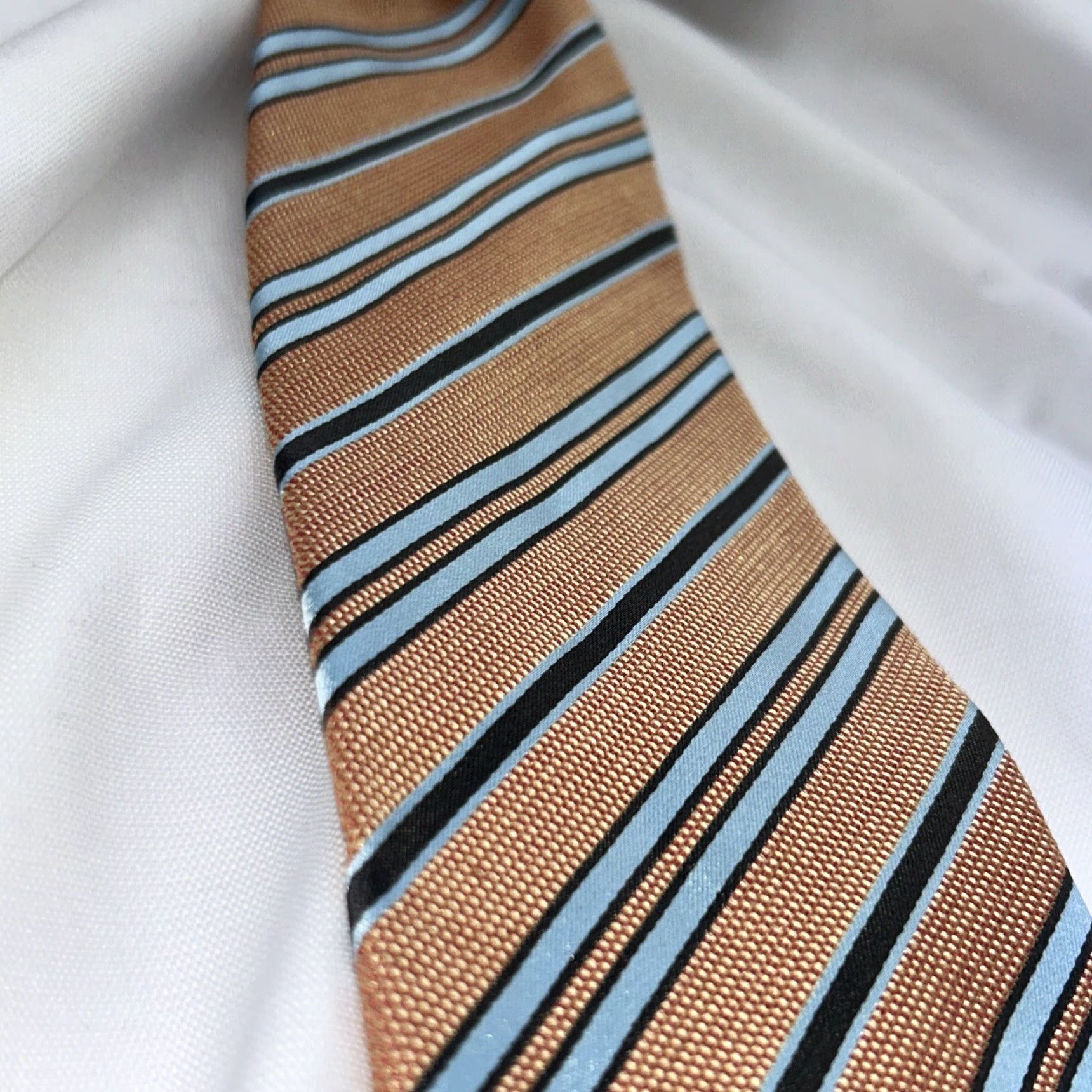 Ermenegildo Zegna Ermenegildo Zegna Italian Silk Tie Rare Color Combo Striped Design Size ONE SIZE - 5 Thumbnail