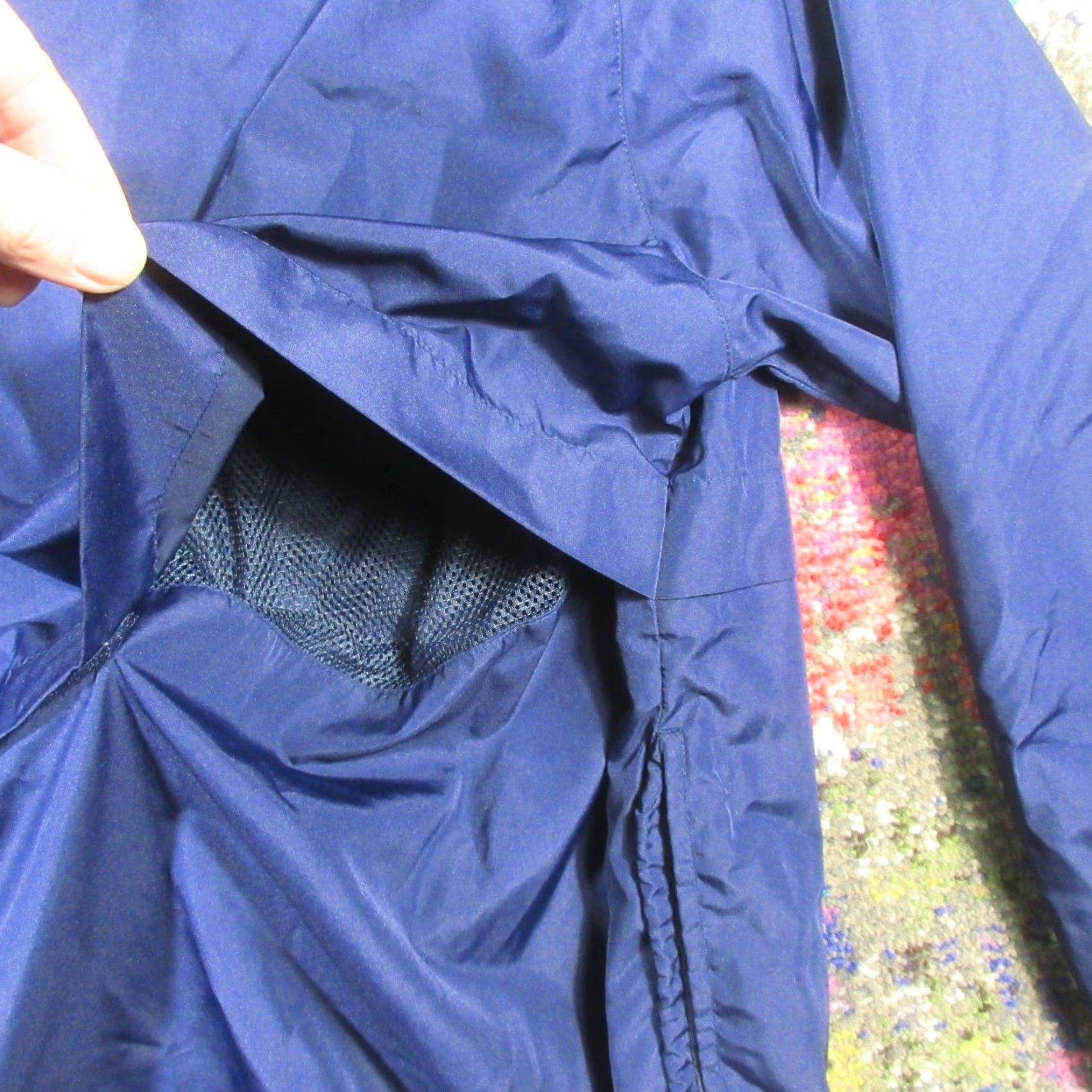 Eddie Bauer Eddie Bauer Windbreaker Jacket Men M Blue Hooded Lightweight Vented Back Stow Nylon Softshell Zip Outdoor Hiking Size US M / EU 48-50 / 2 - 7 Thumbnail