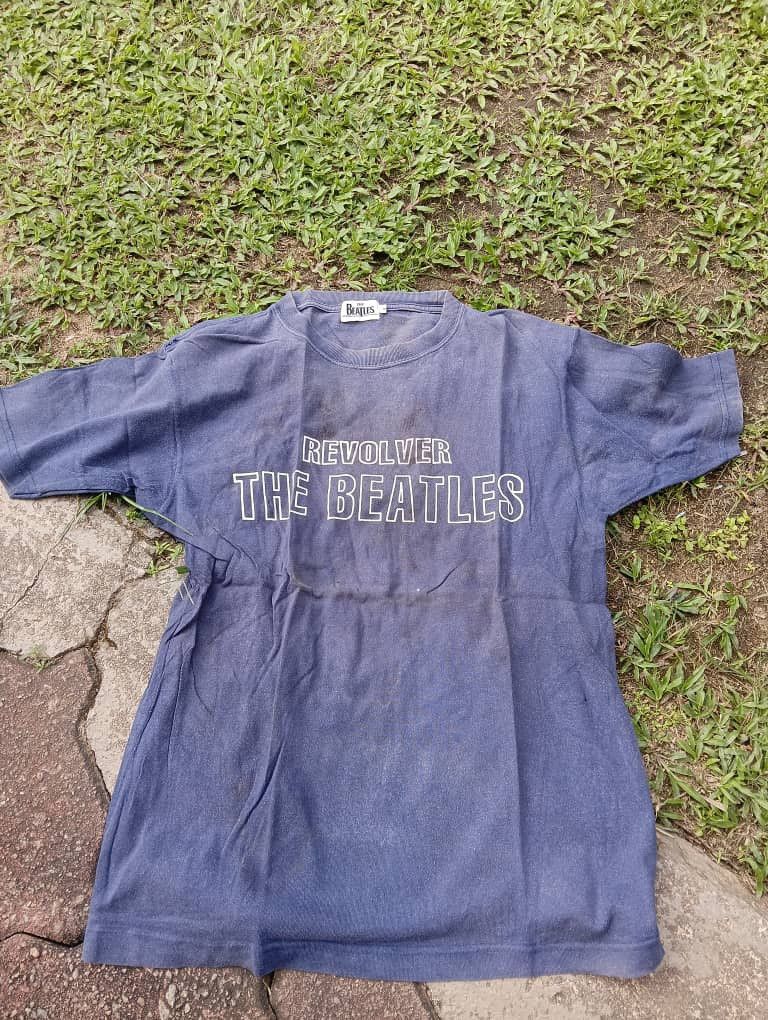 Band Tees Distressed vintage revolver the beatles size s Size US S / EU 44-46 / 1 - 2 Thumbnail